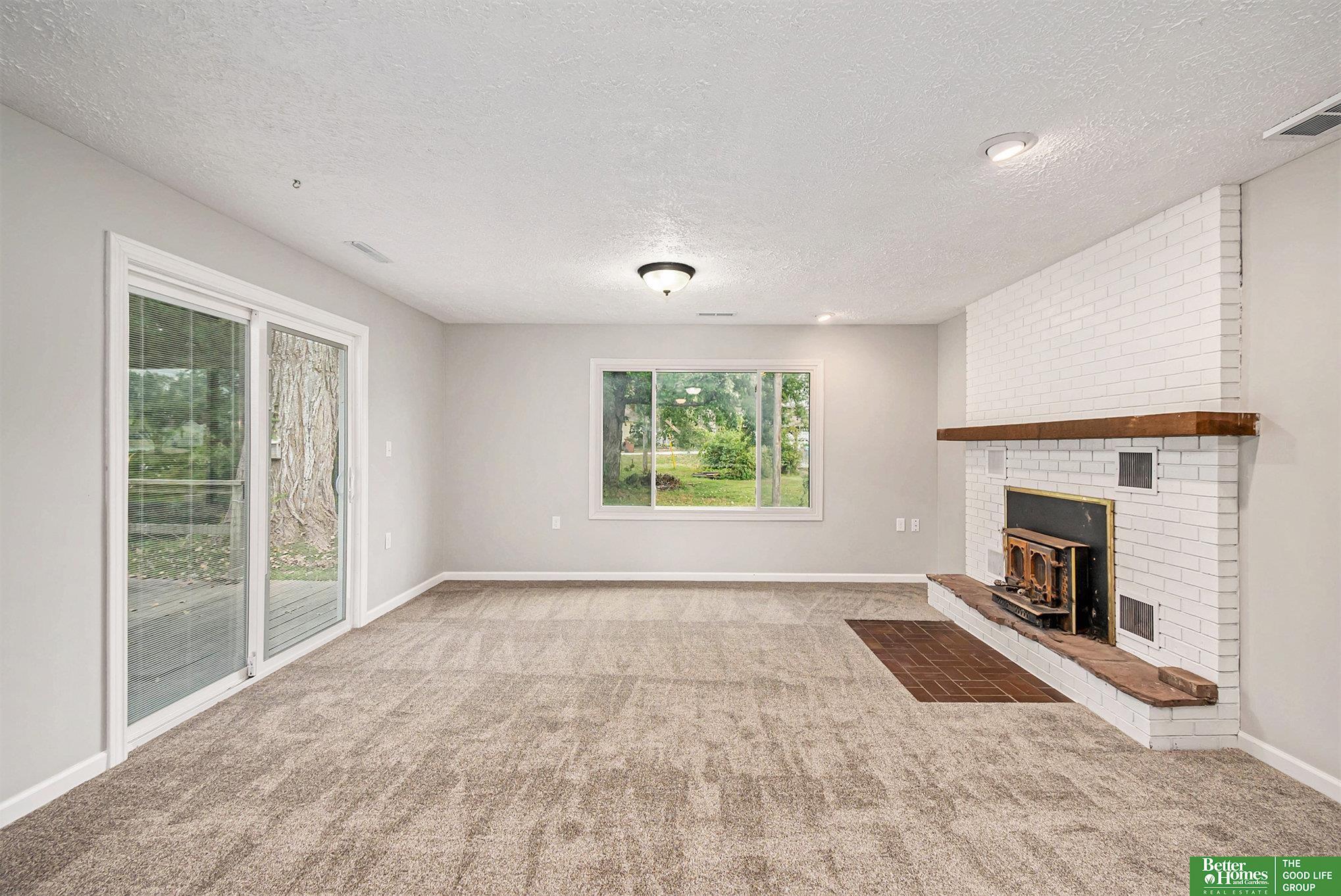 102 Oak Lane