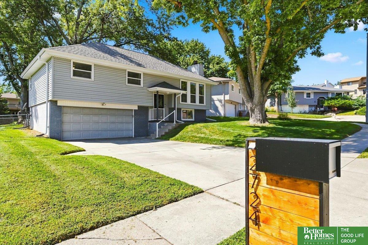 2724 N 125th Circle