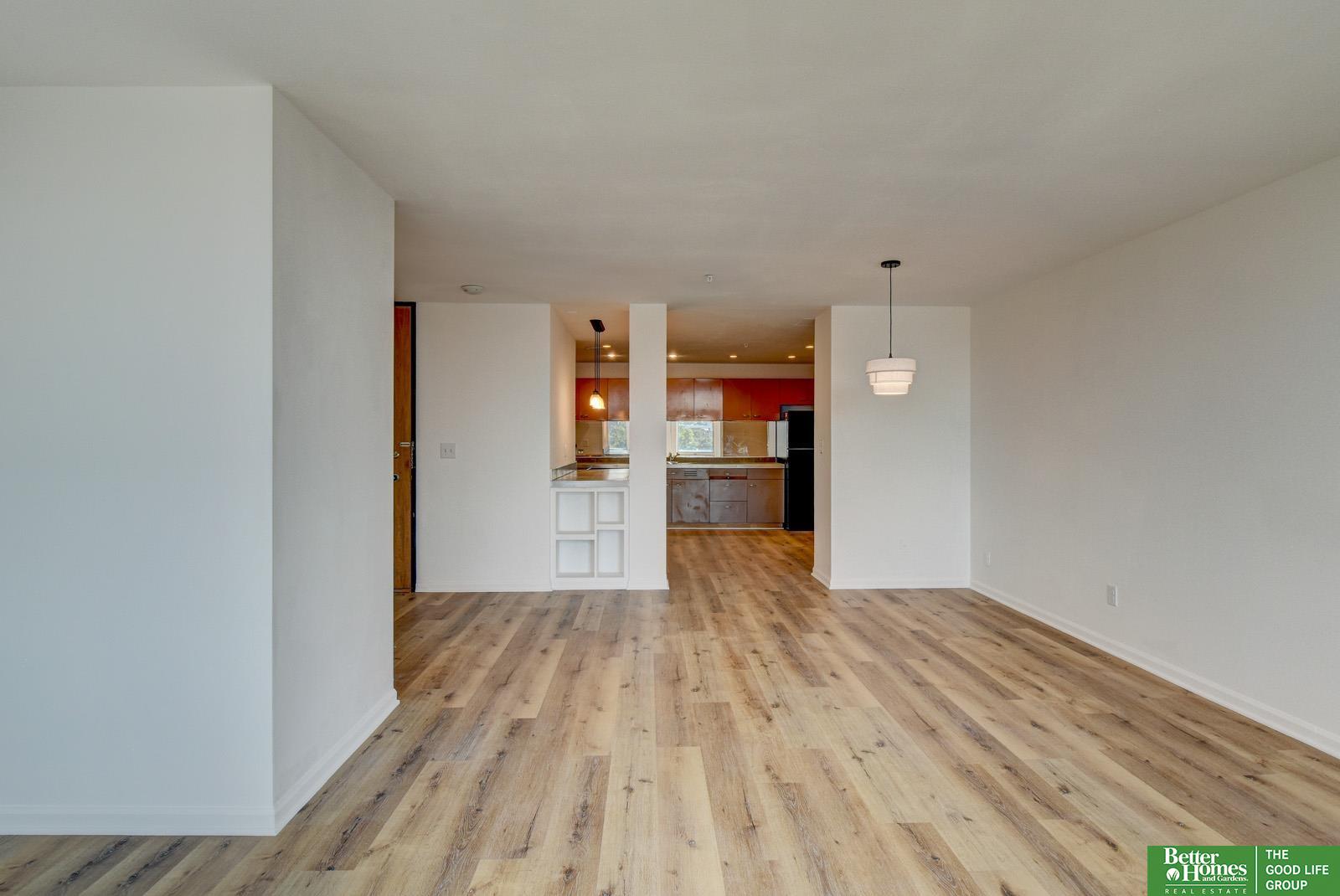 3000 Farnam Street # 9E