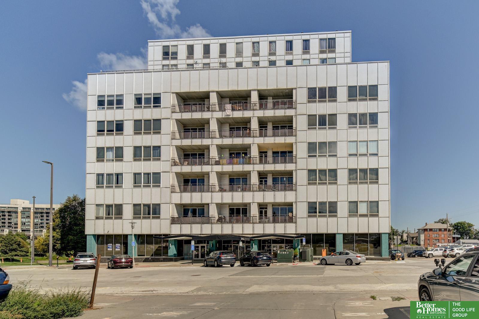 3000 Farnam Street # 9E