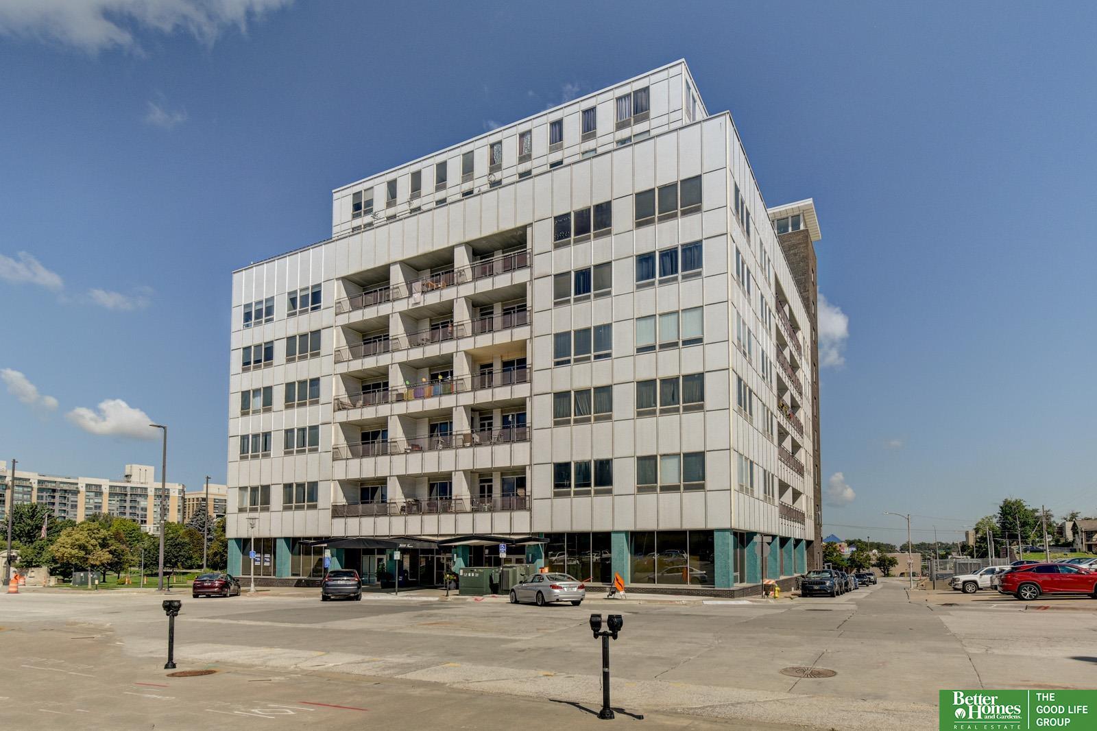 3000 Farnam Street # 9E