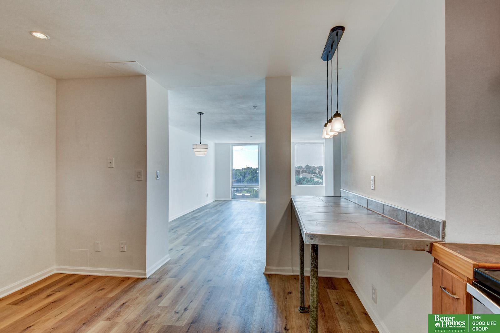 3000 Farnam Street # 9E