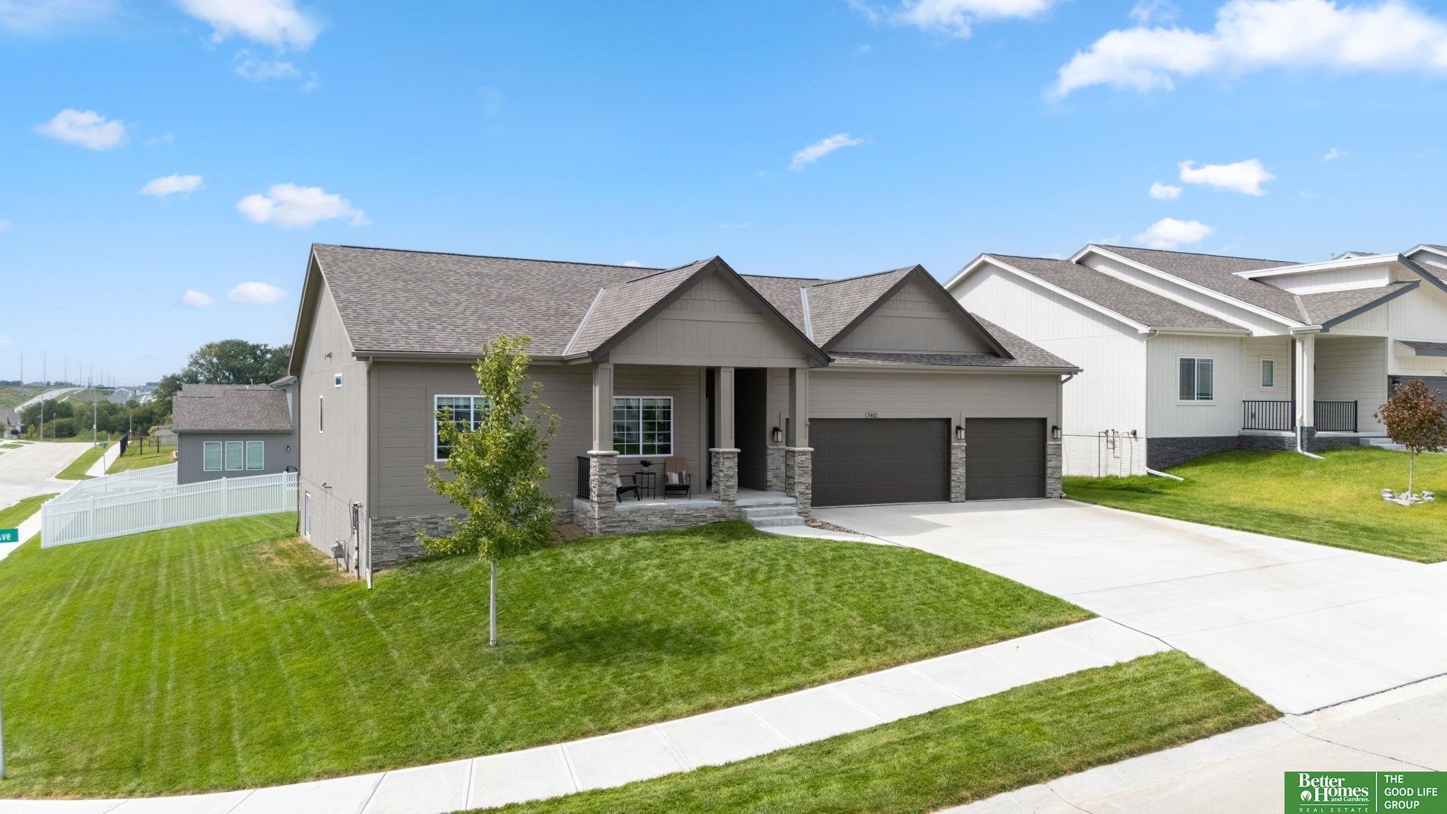 5402 N 180th Avenue