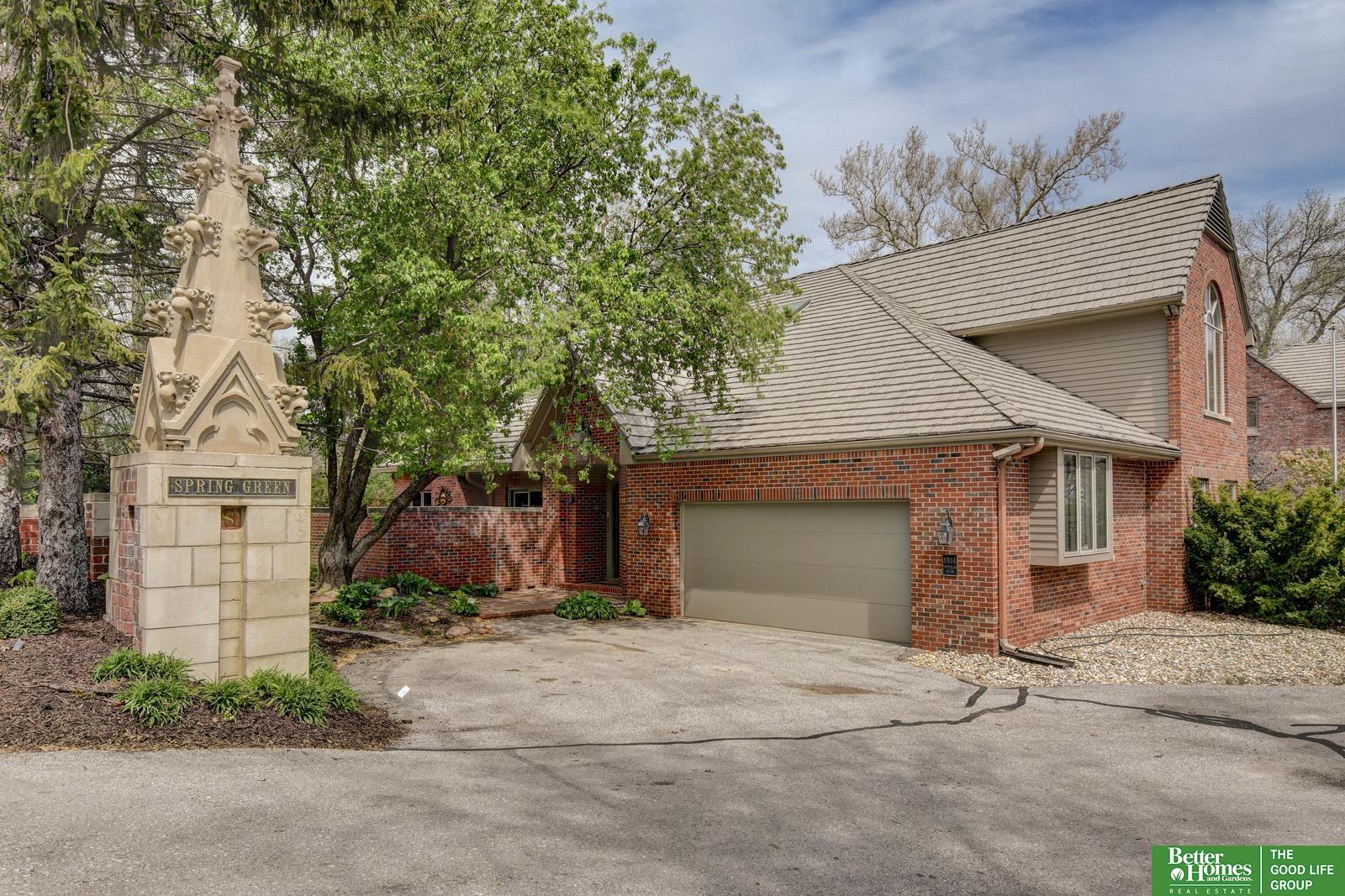 8914 Douglas Court