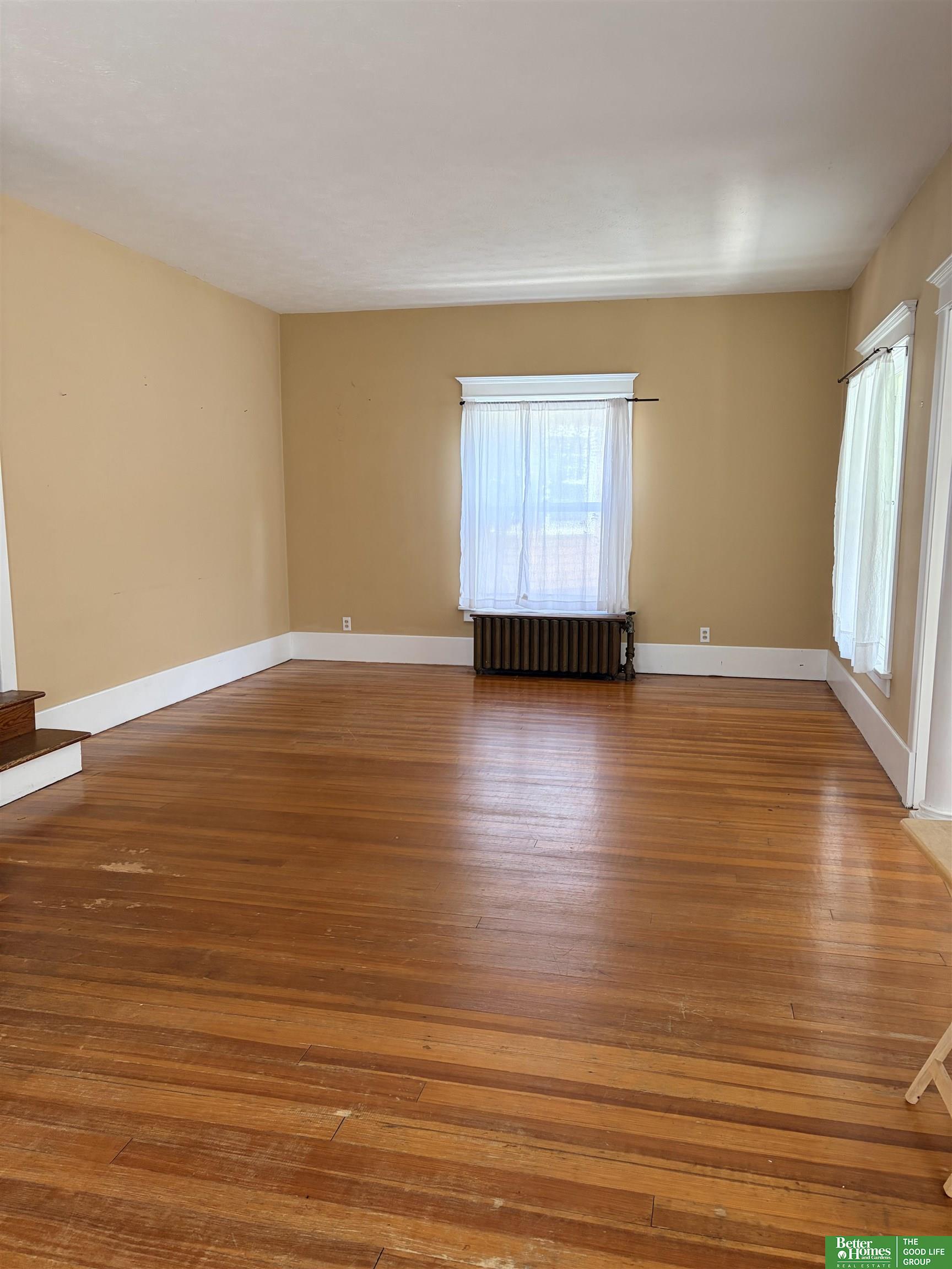 629 E 7th Street