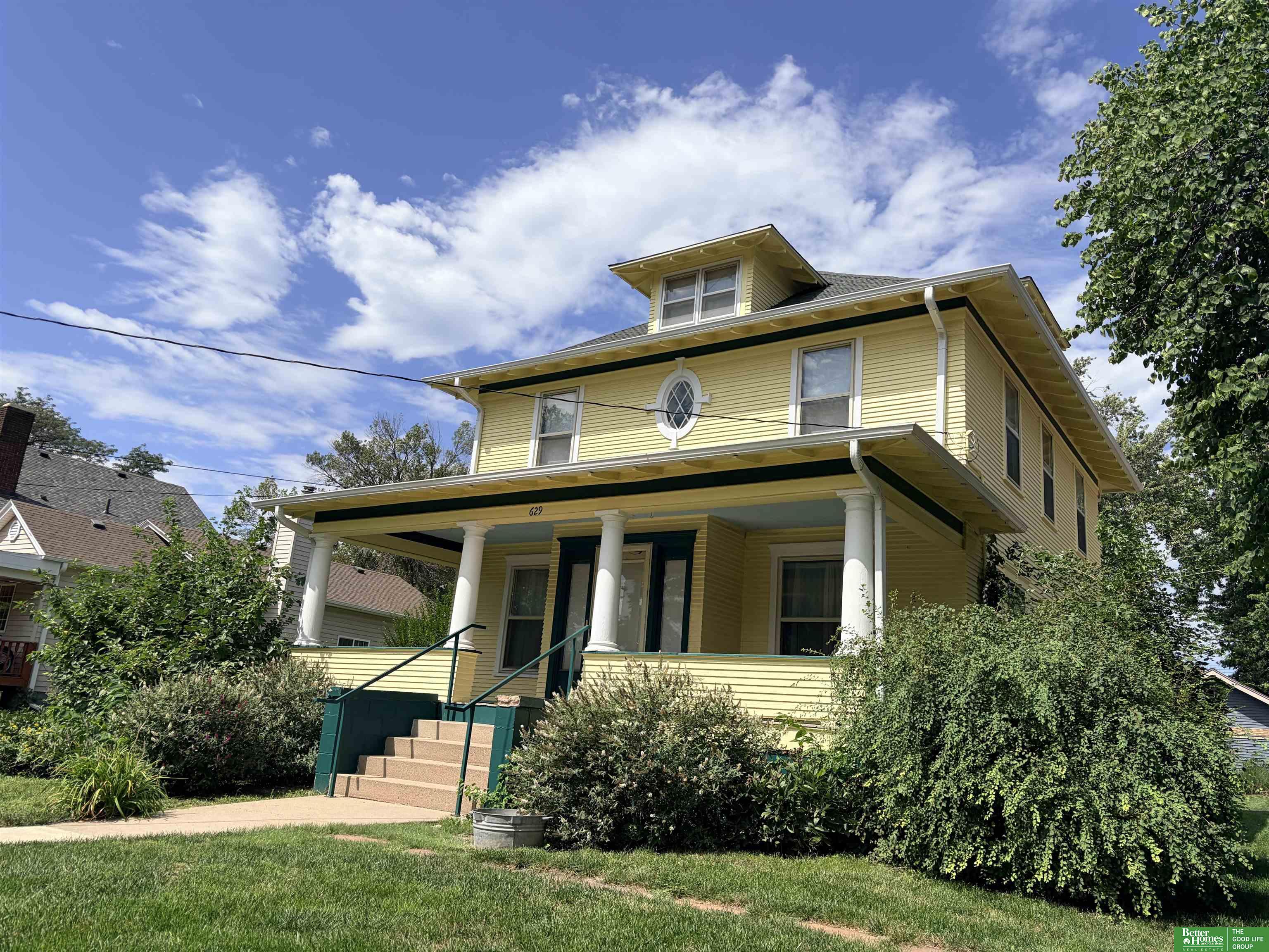 629 E 7th Street