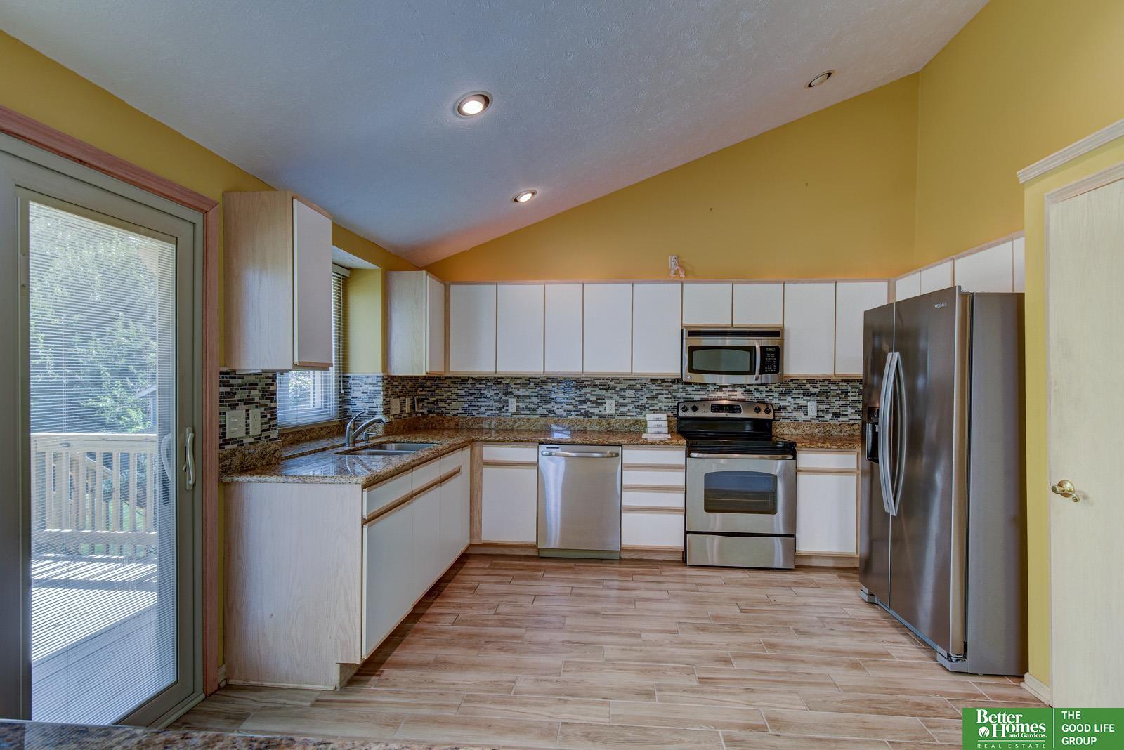 4733 N 109 Circle