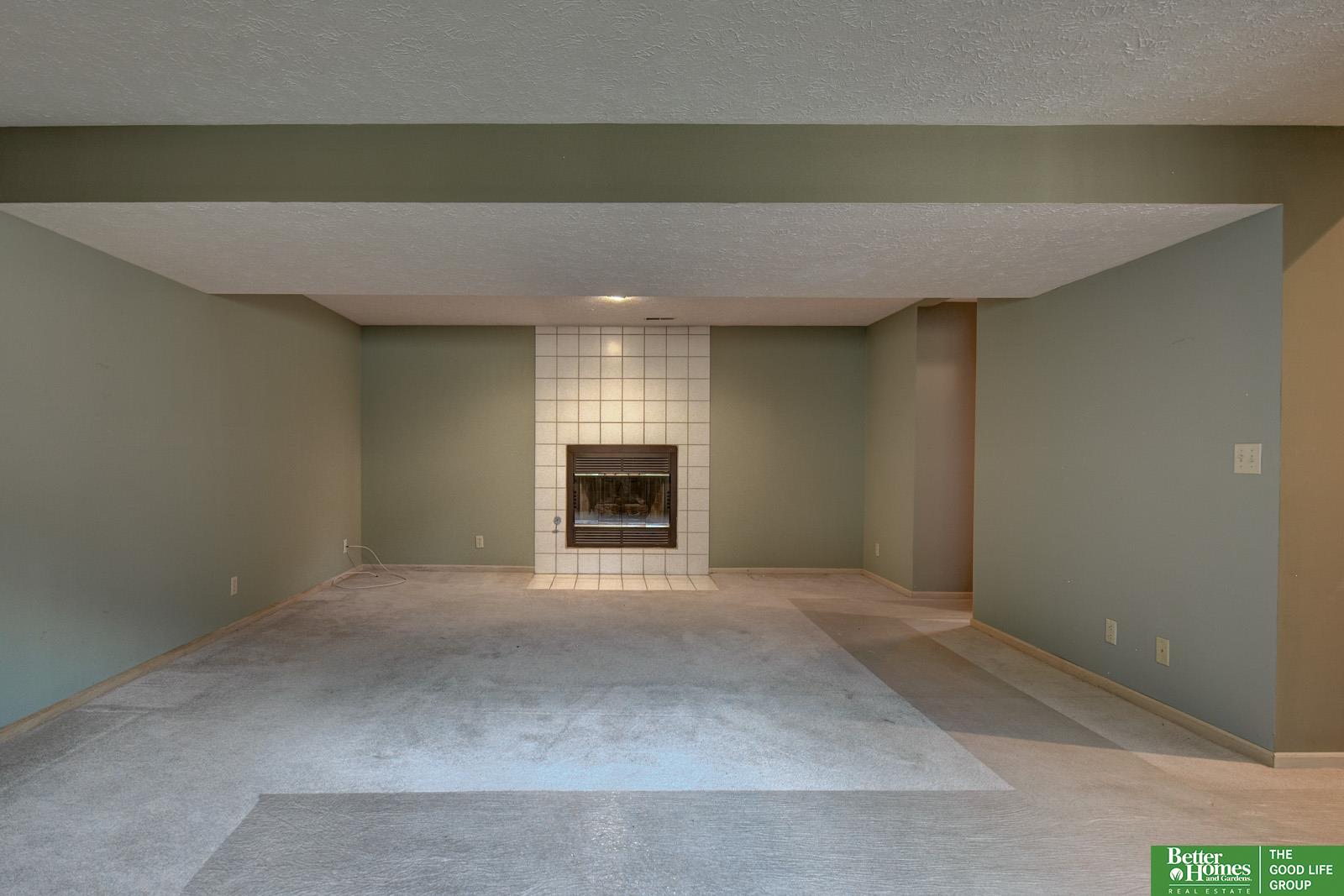 4733 N 109 Circle