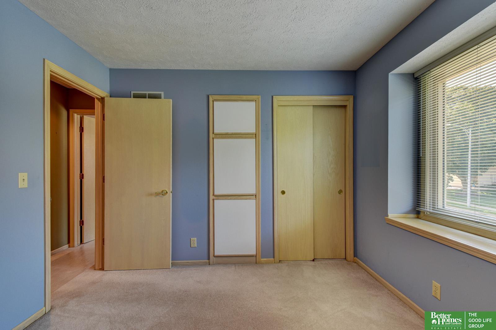 4733 N 109 Circle