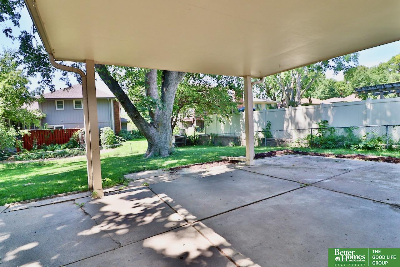 1854 S 138Th Street