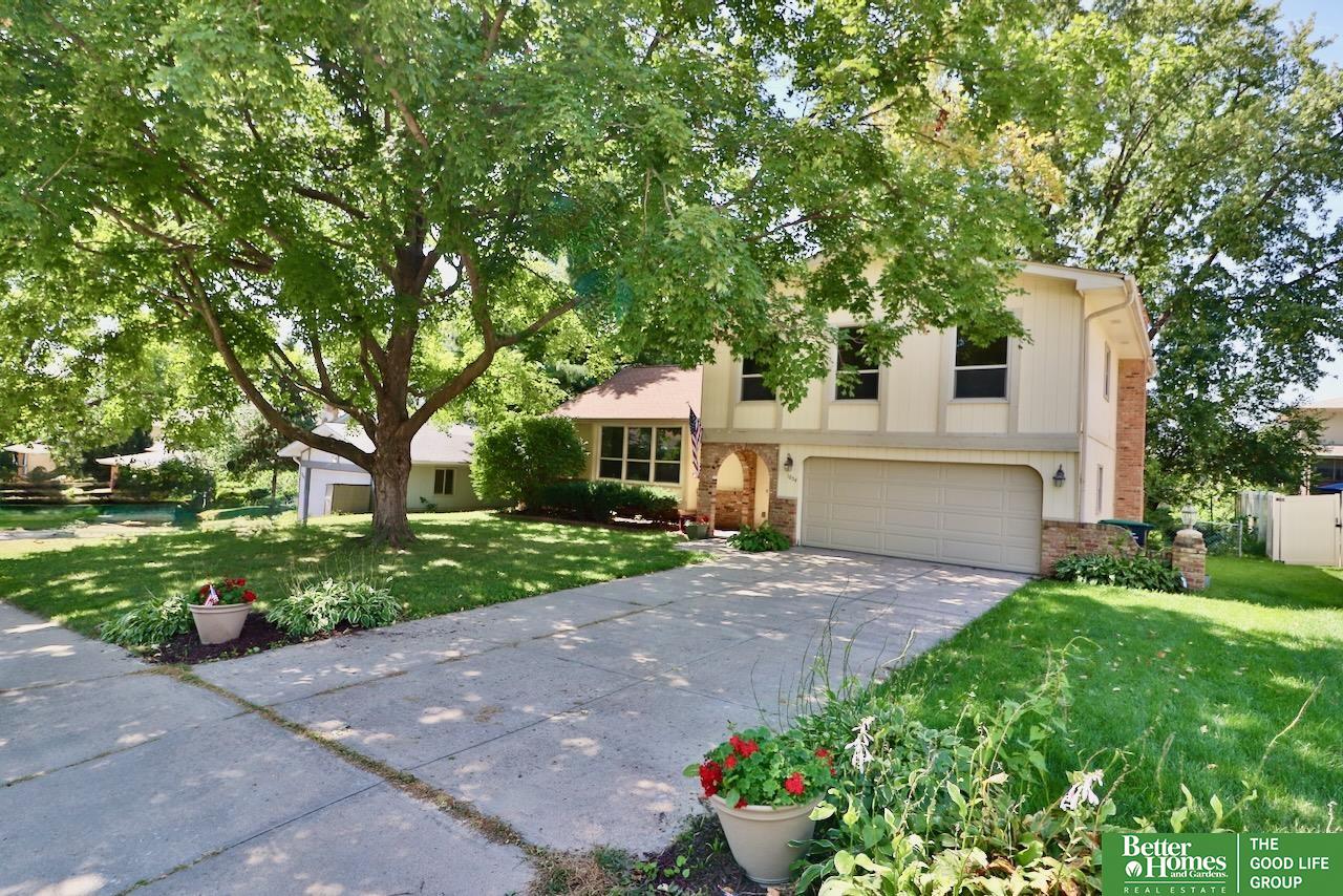 1854 S 138Th Street
