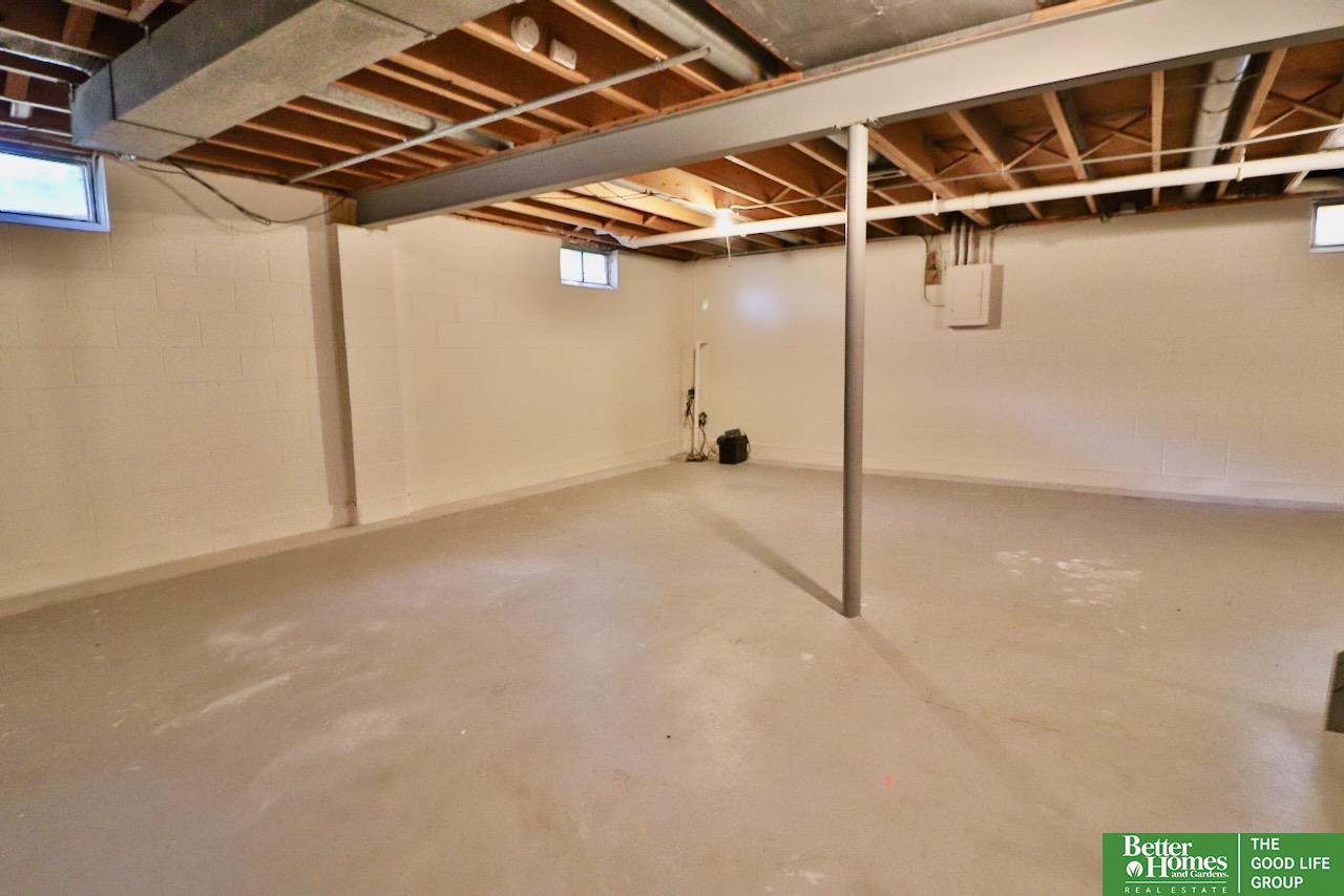 1854 S 138Th Street