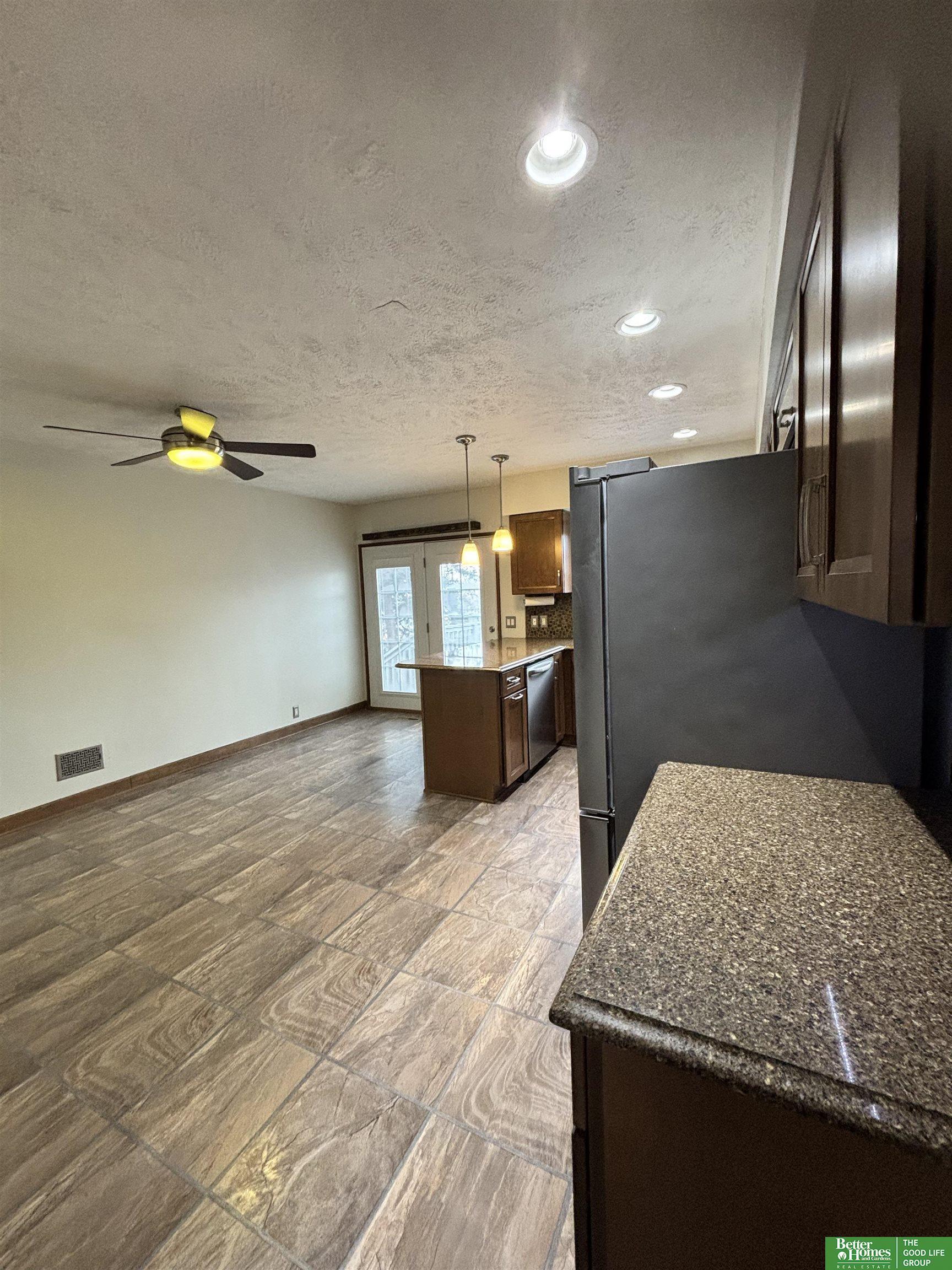 4544 Mason Station