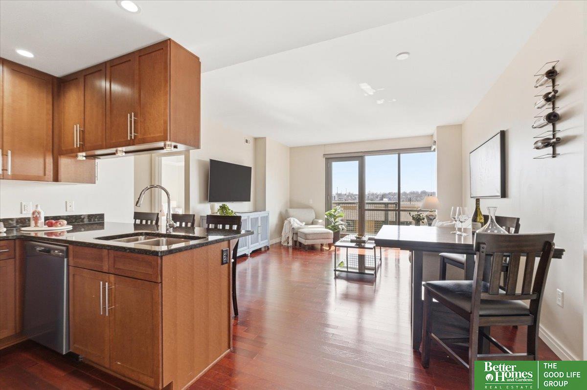 3200 Farnam Court # 3707