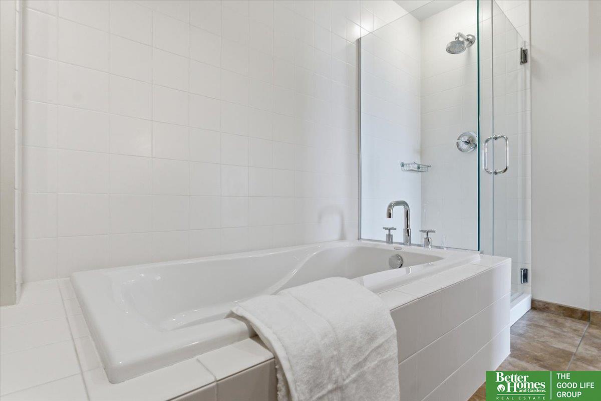 3200 Farnam Court # 3707