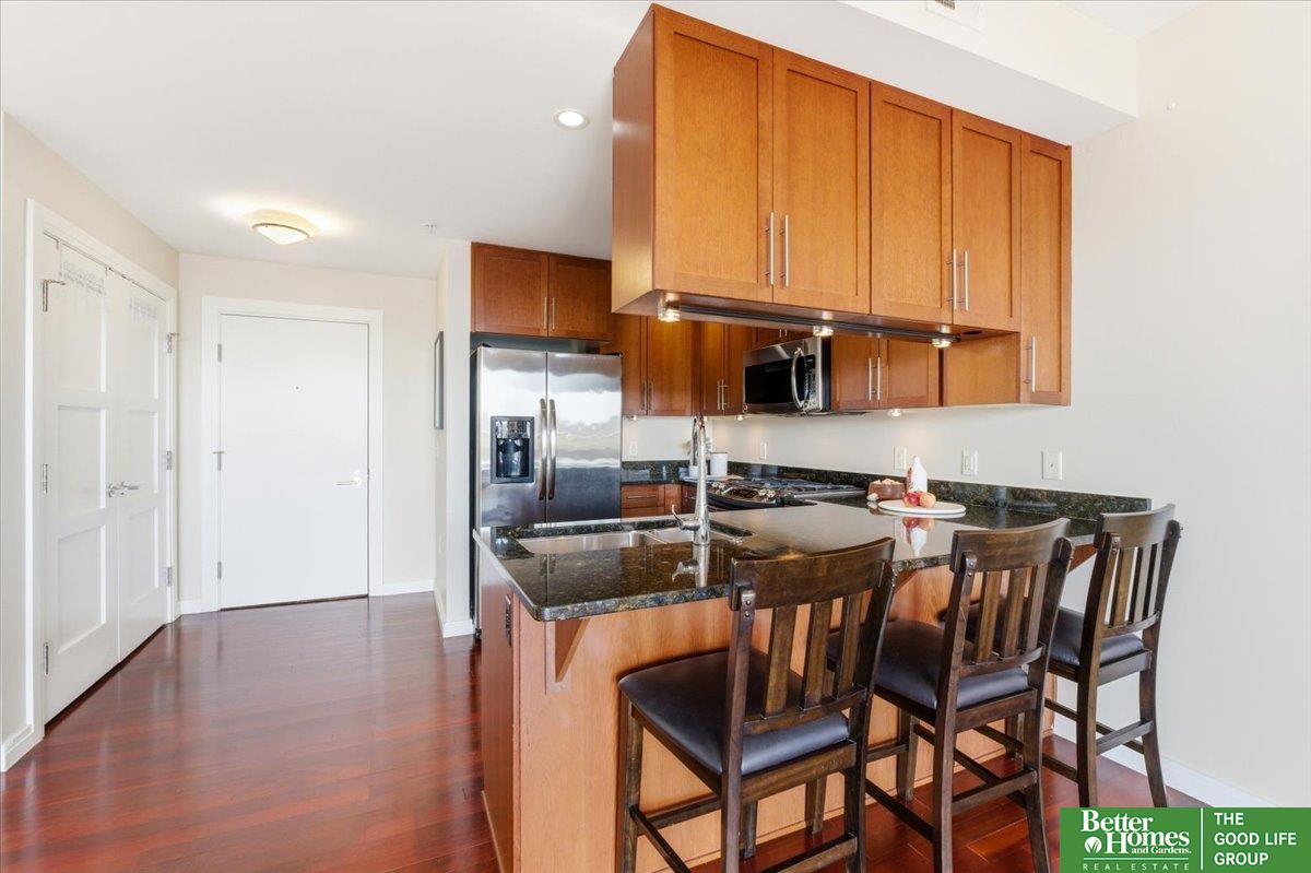 3200 Farnam Court # 3707