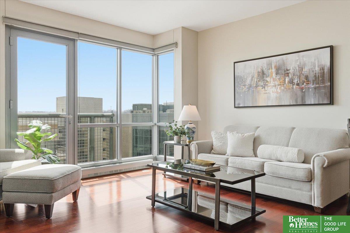 3200 Farnam Court # 3707