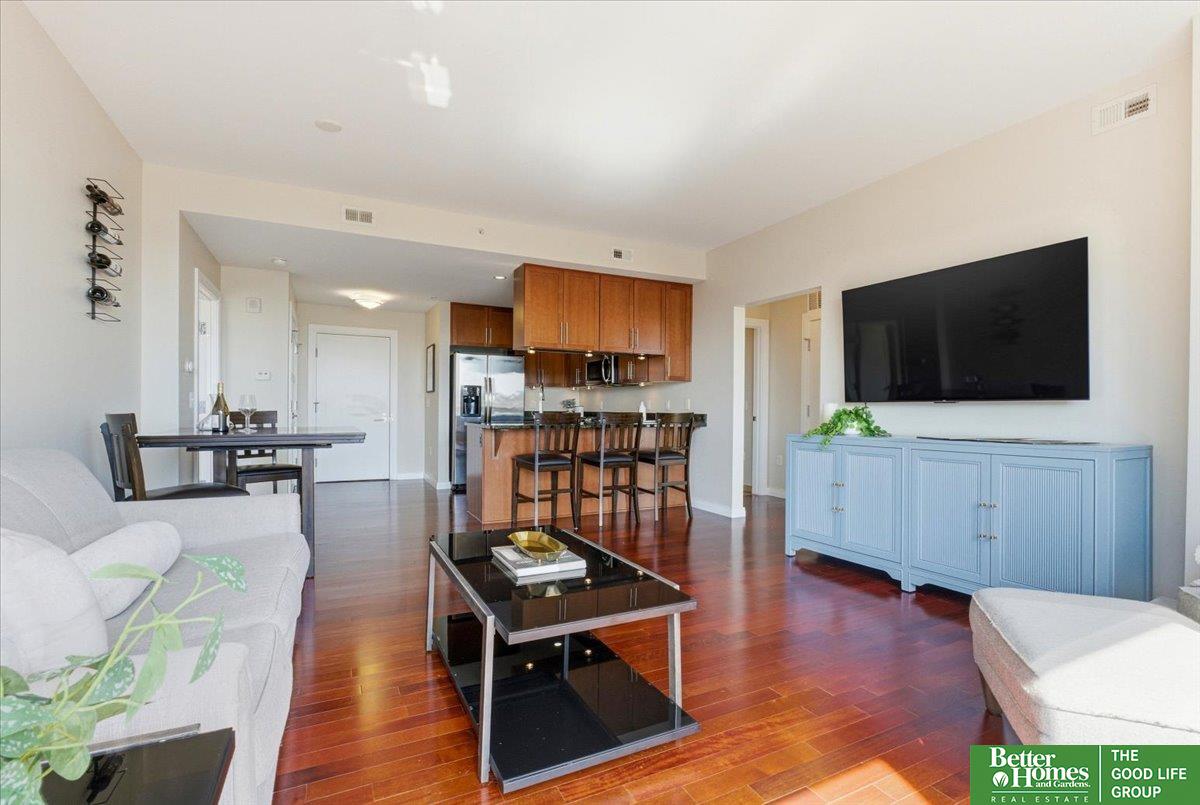 3200 Farnam Court # 3707