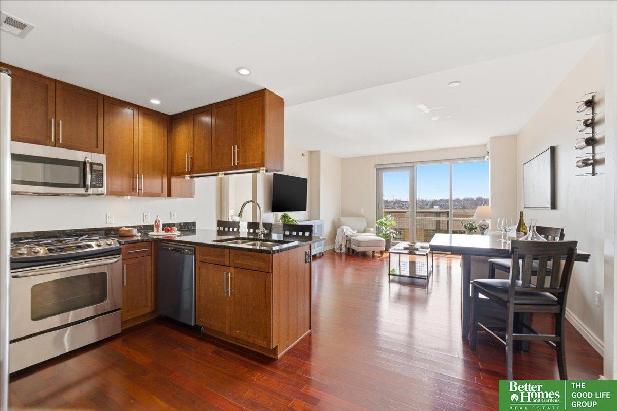 3200 Farnam Court # 3707