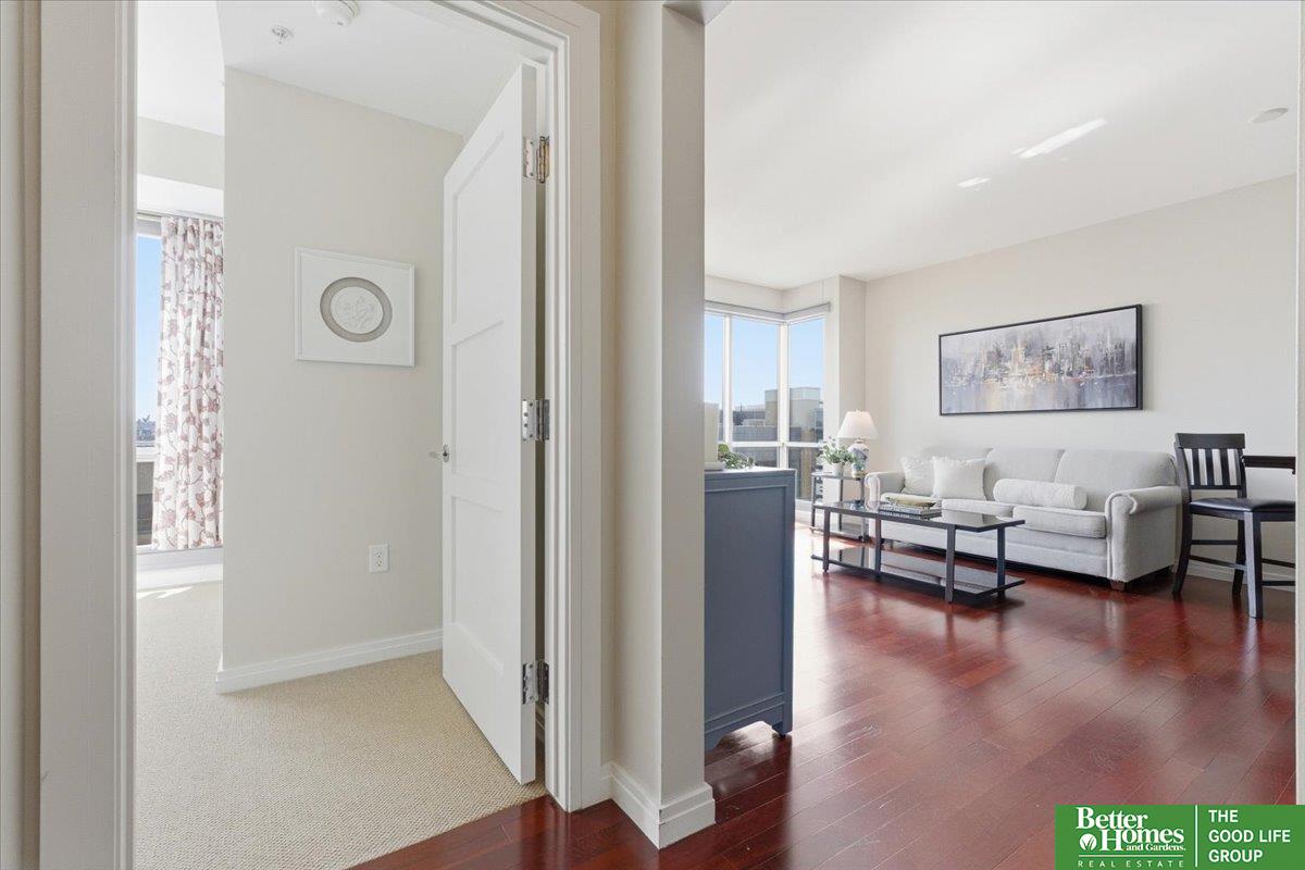 3200 Farnam Court # 3707