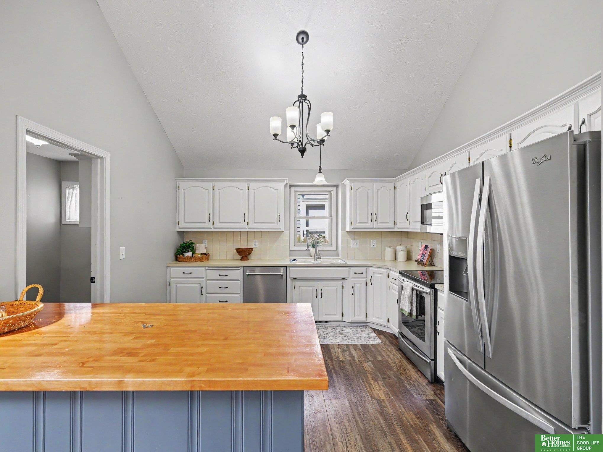 5556 Walnut Street