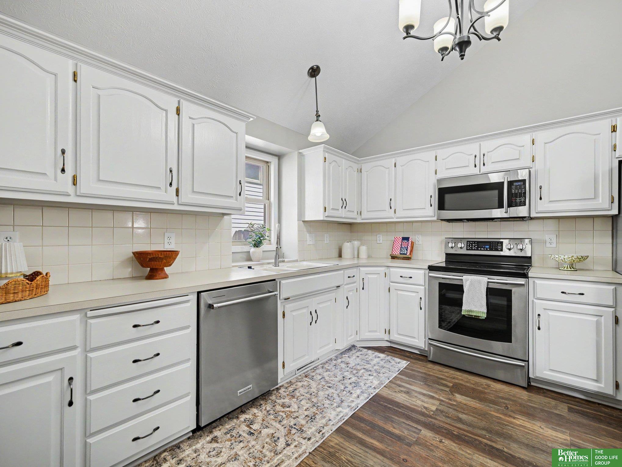 5556 Walnut Street