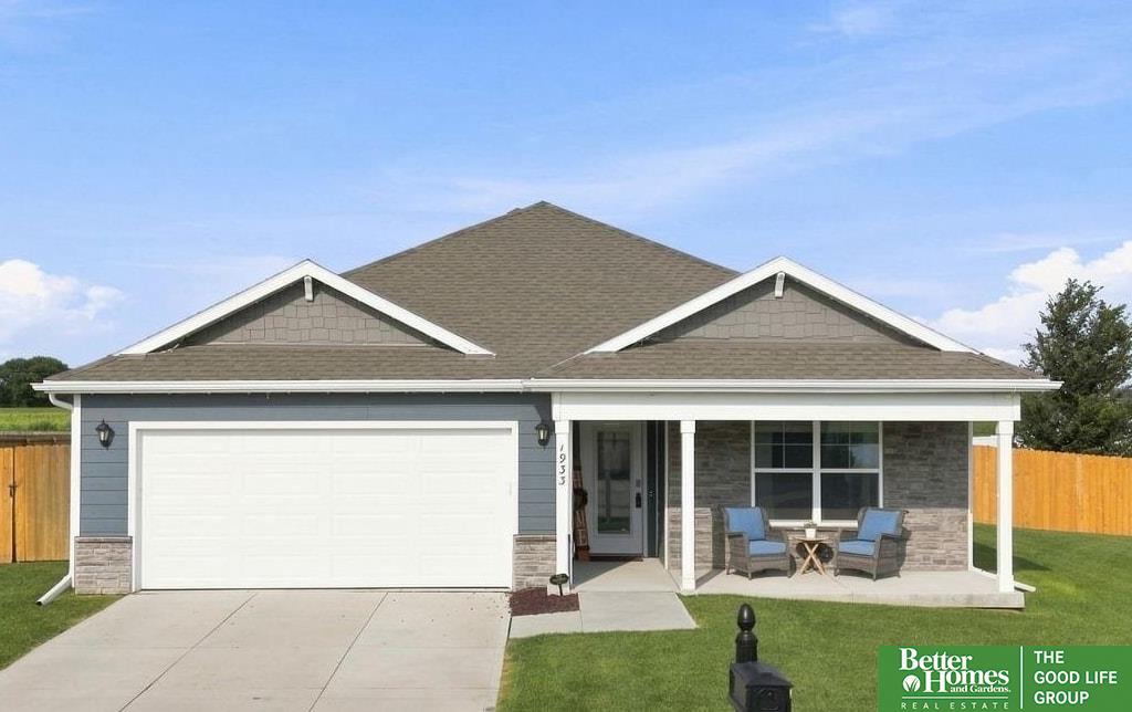 1933 N Kara Way