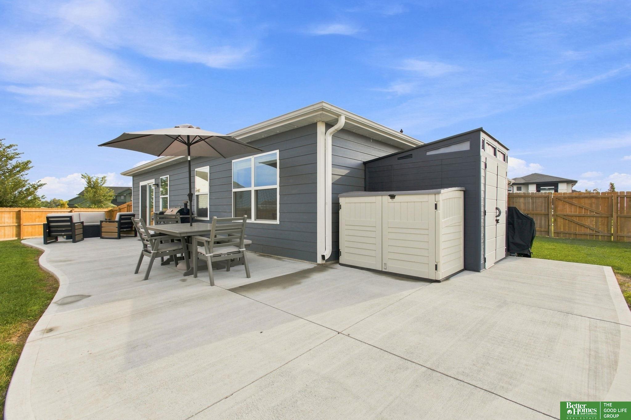 1933 N Kara Way