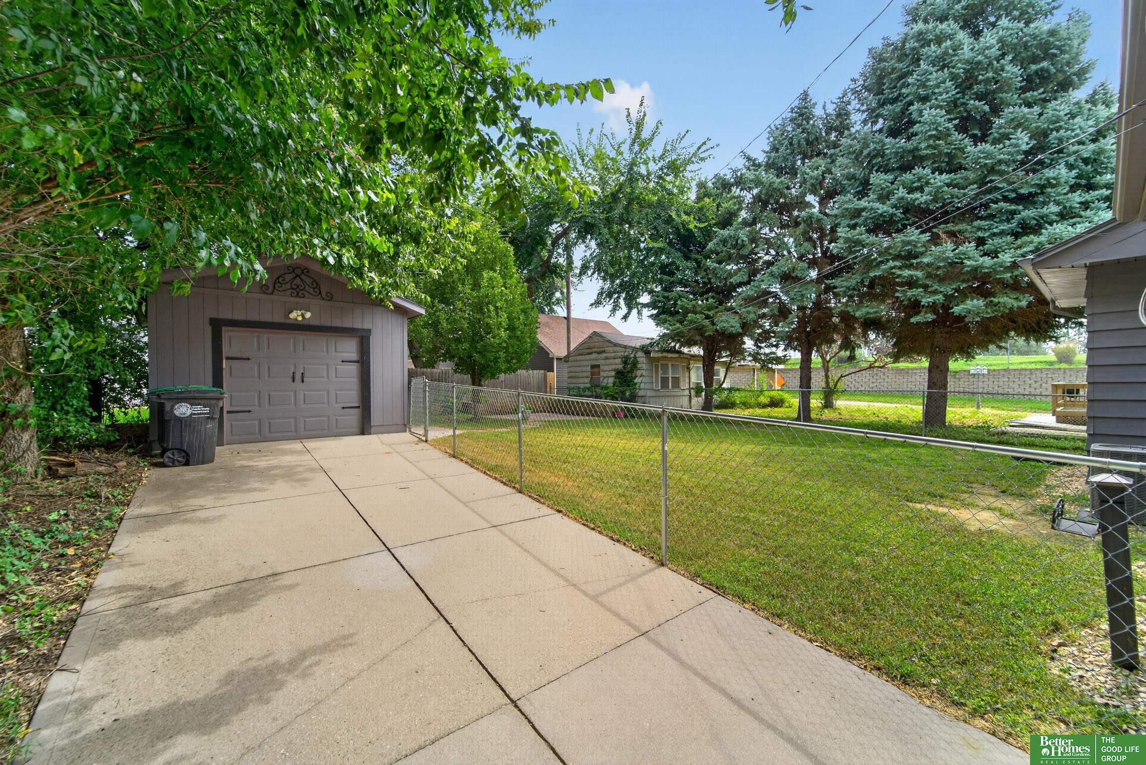 409 S 49th Street