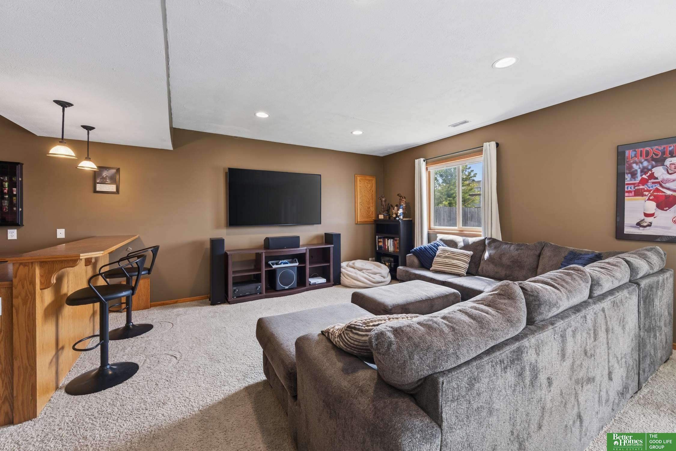 21213 Flagstone Drive