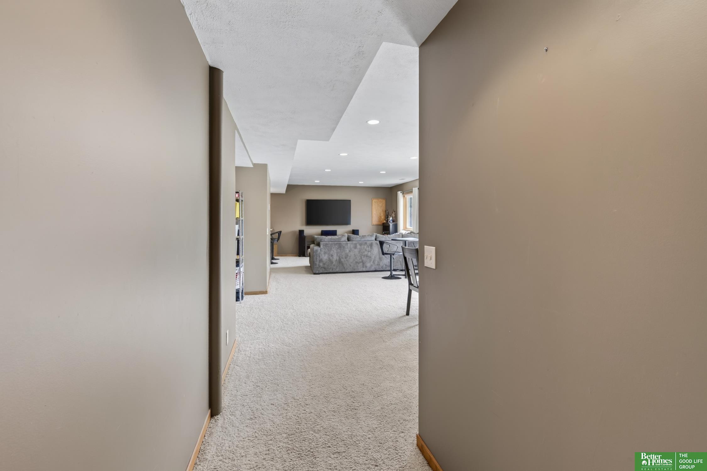 21213 Flagstone Drive