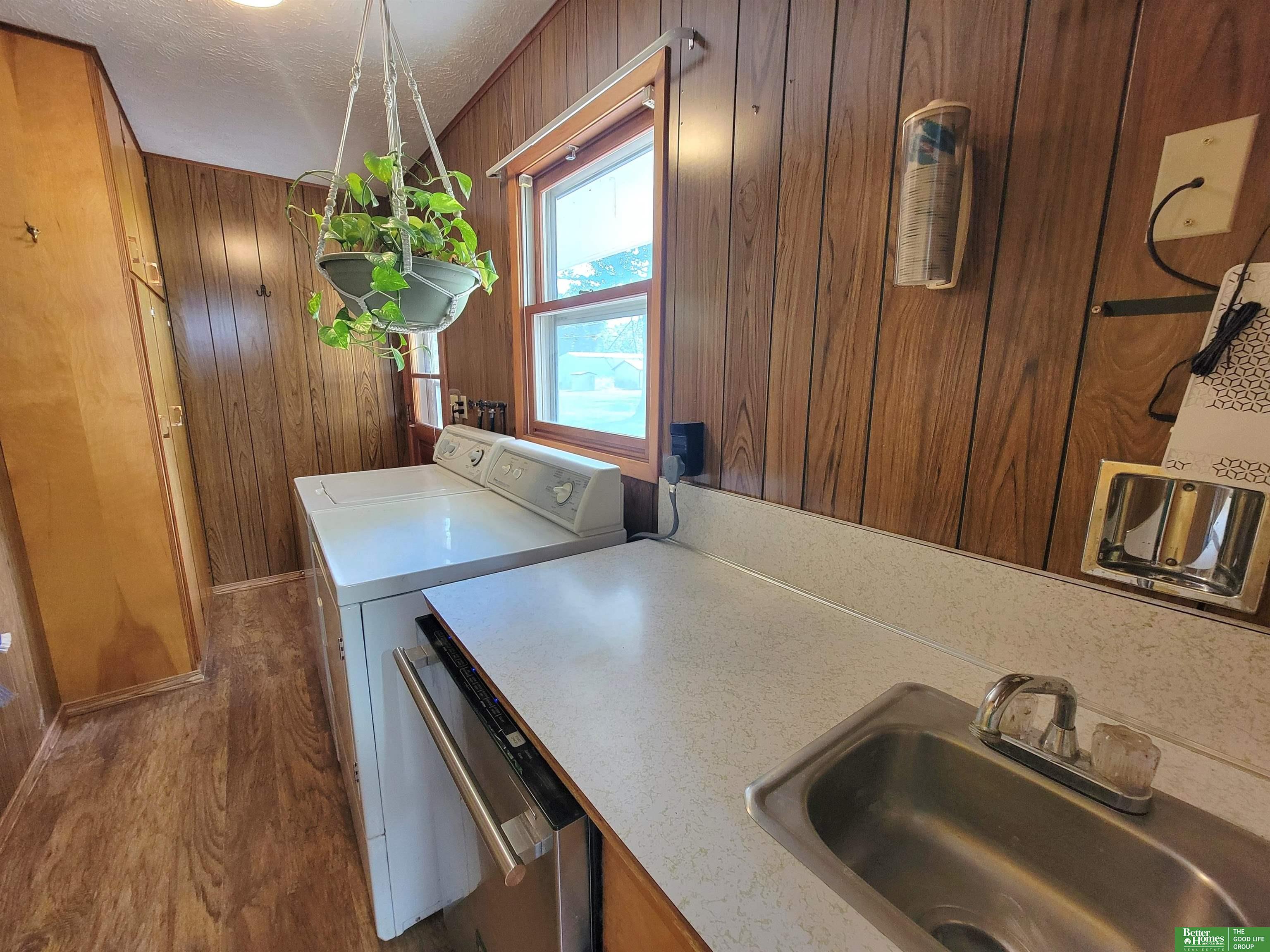 406 Gordon