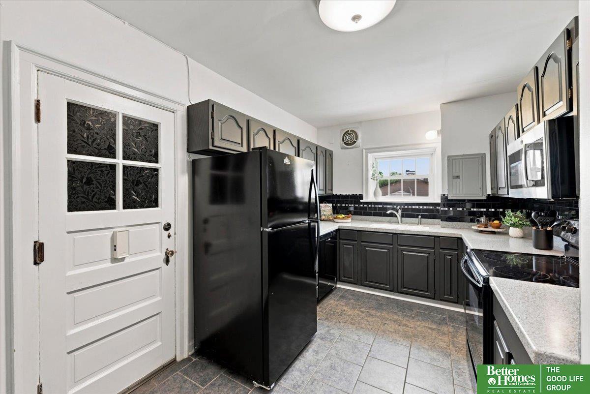 131 S 39 Street # 17