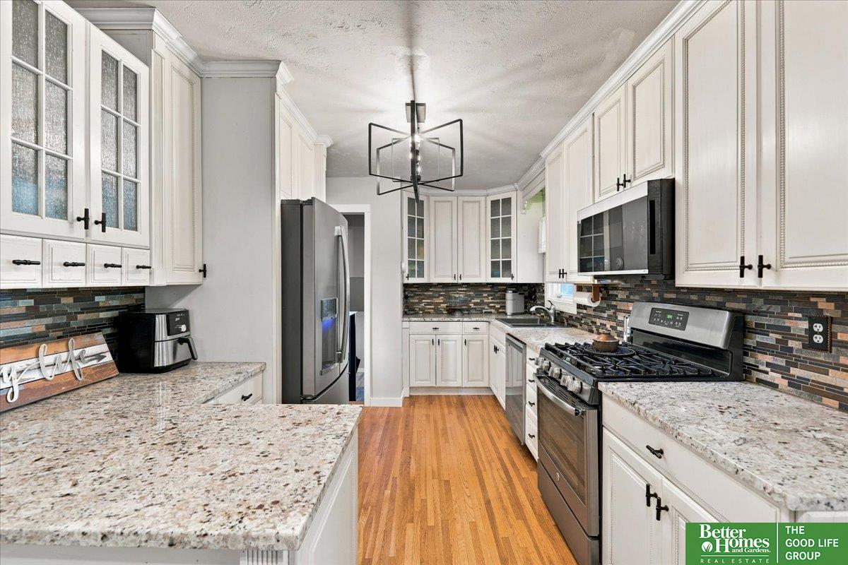 11505 Oak Circle