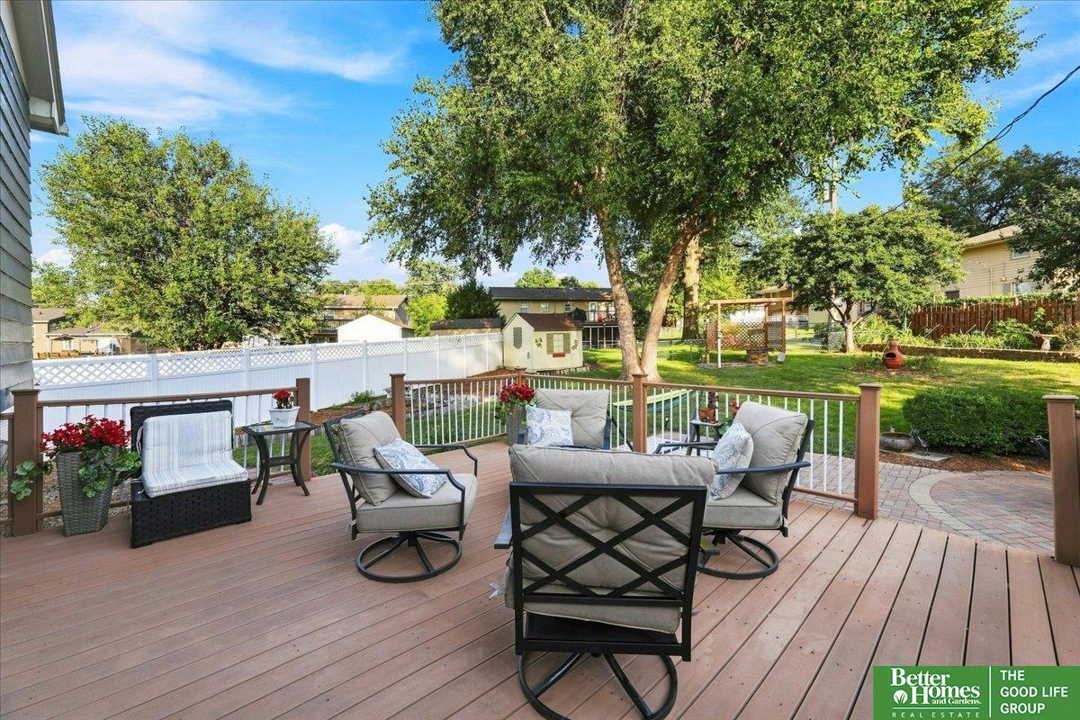 11505 Oak Circle