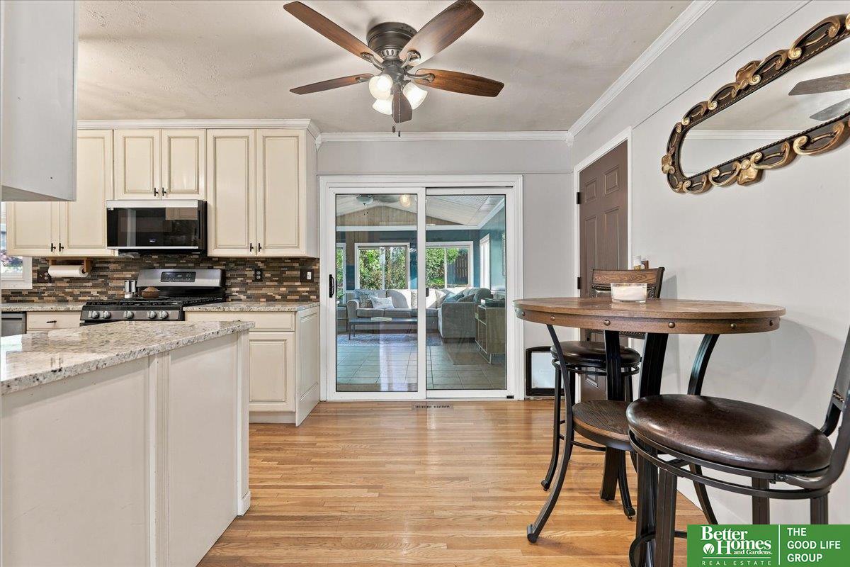 11505 Oak Circle