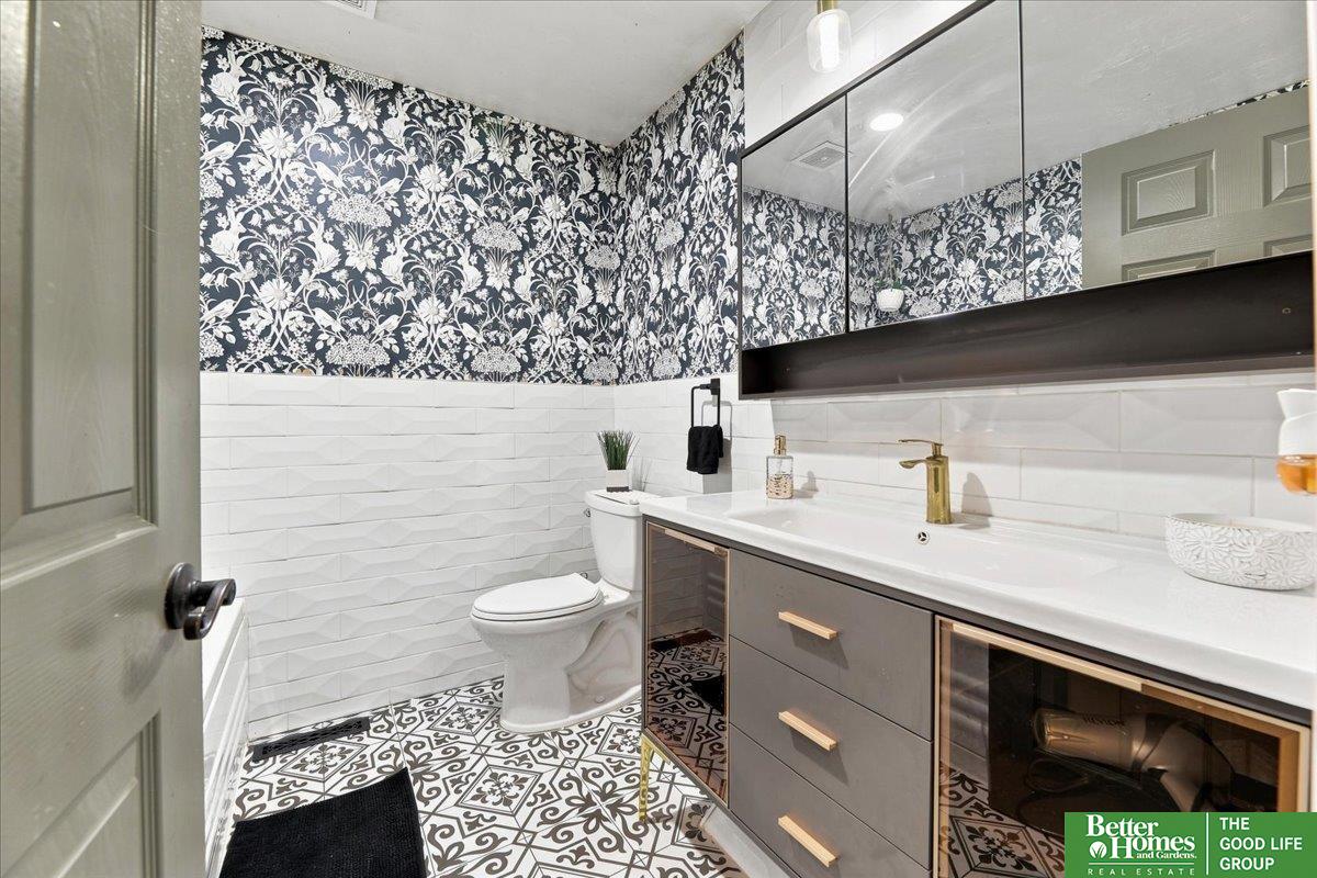11505 Oak Circle