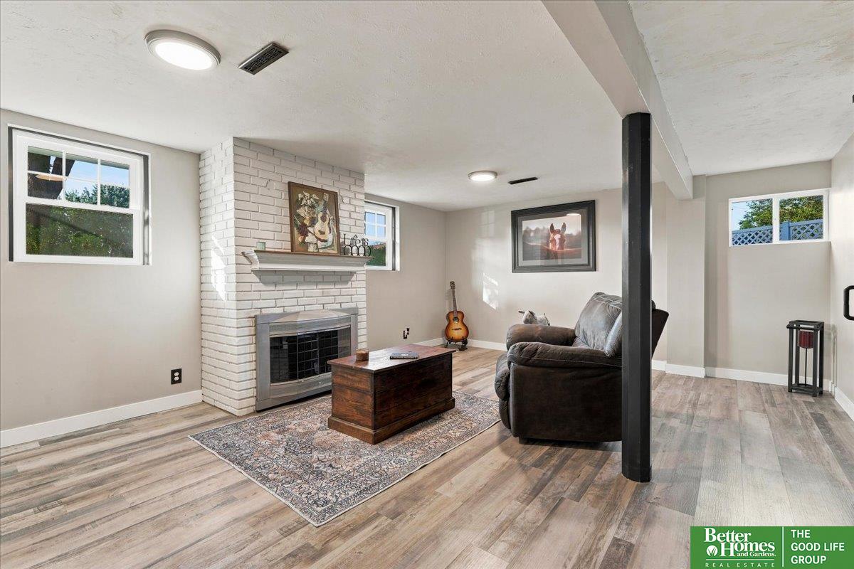 11505 Oak Circle