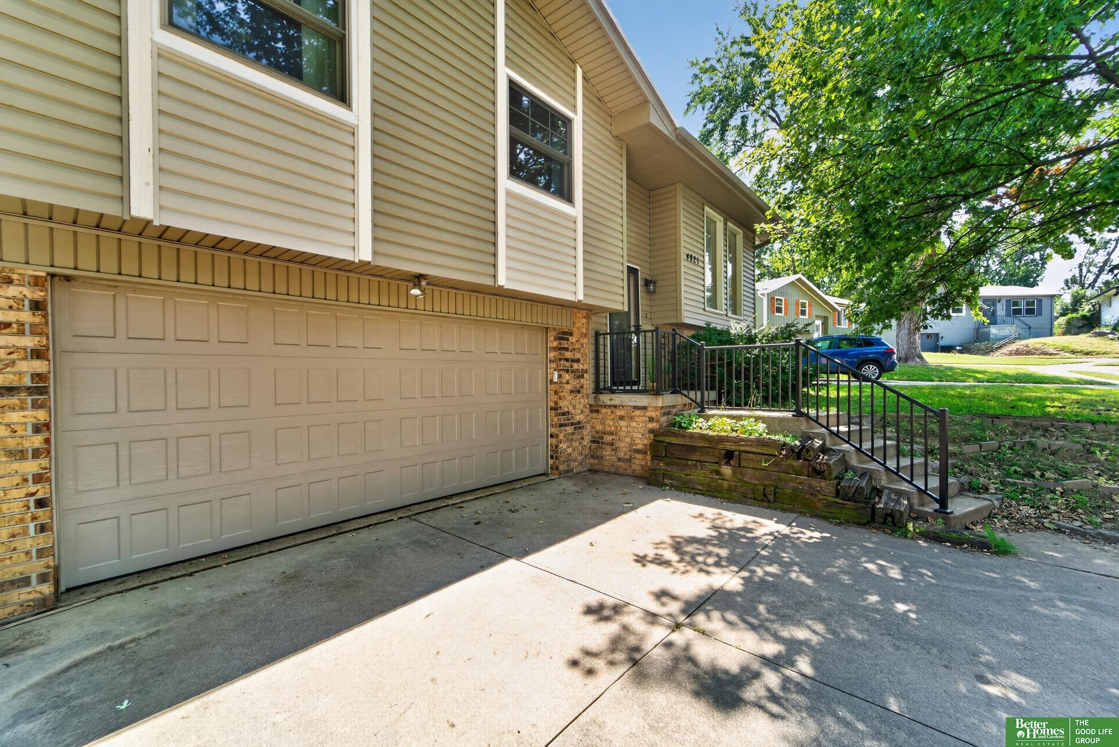 4821 N 130 Circle