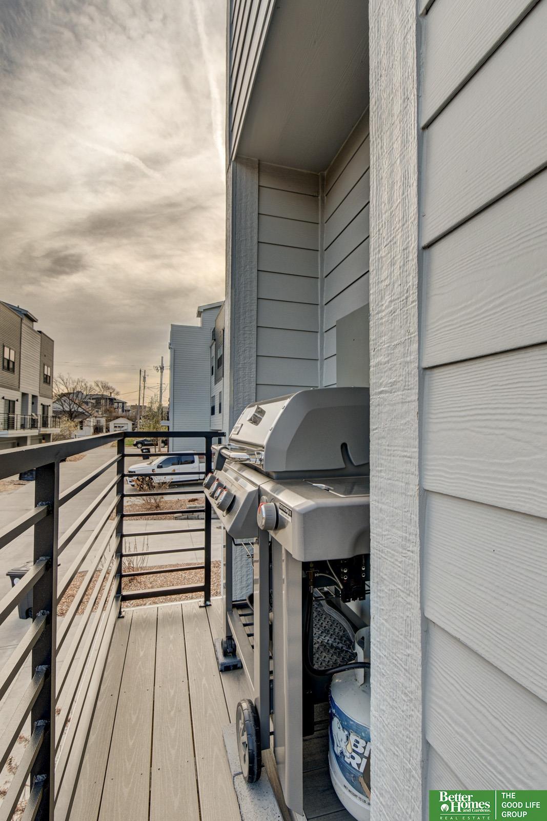 3111 Mayberry Plaza