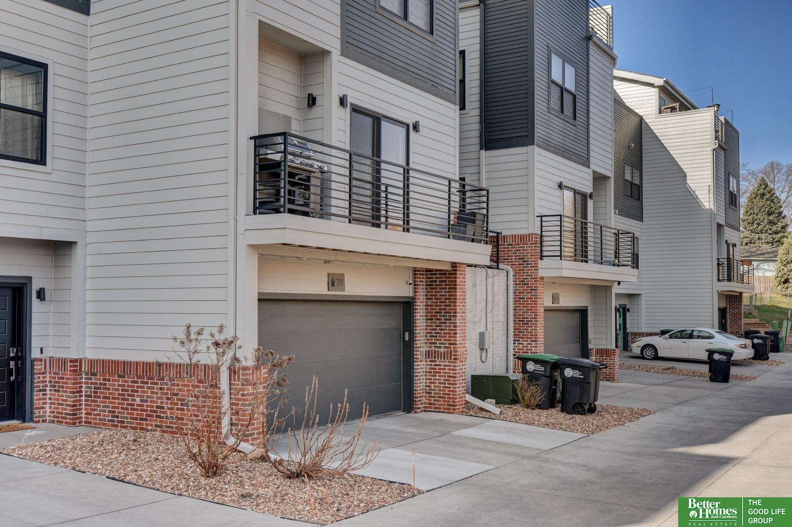 3111 Mayberry Plaza