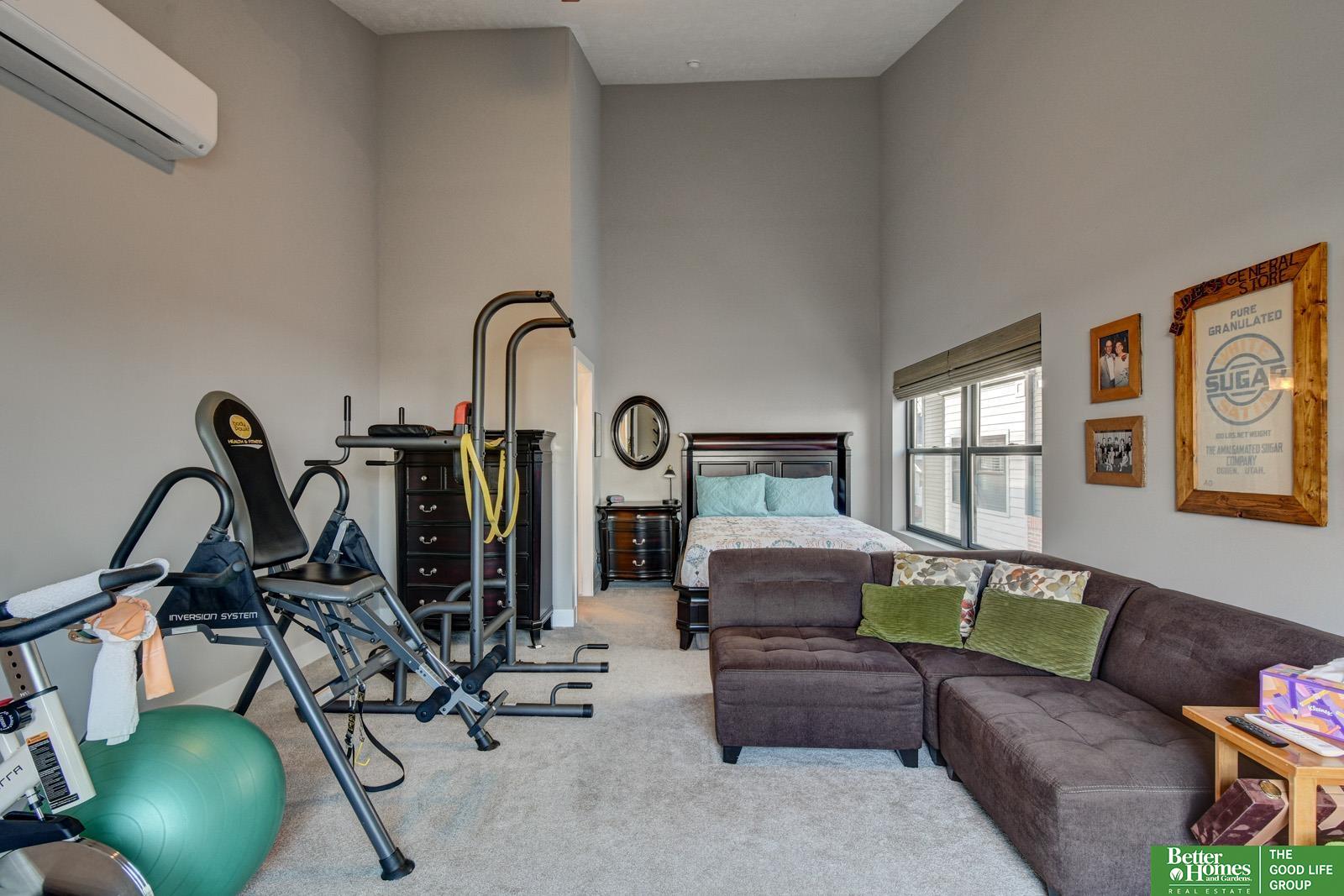 3111 Mayberry Plaza