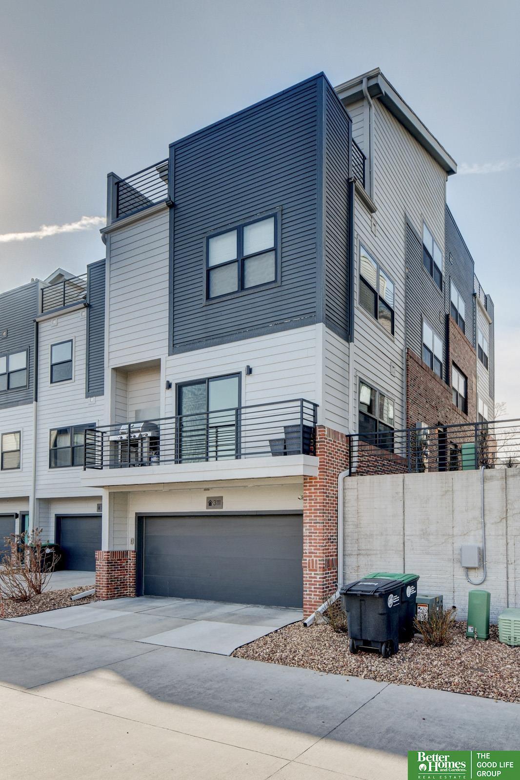 3111 Mayberry Plaza
