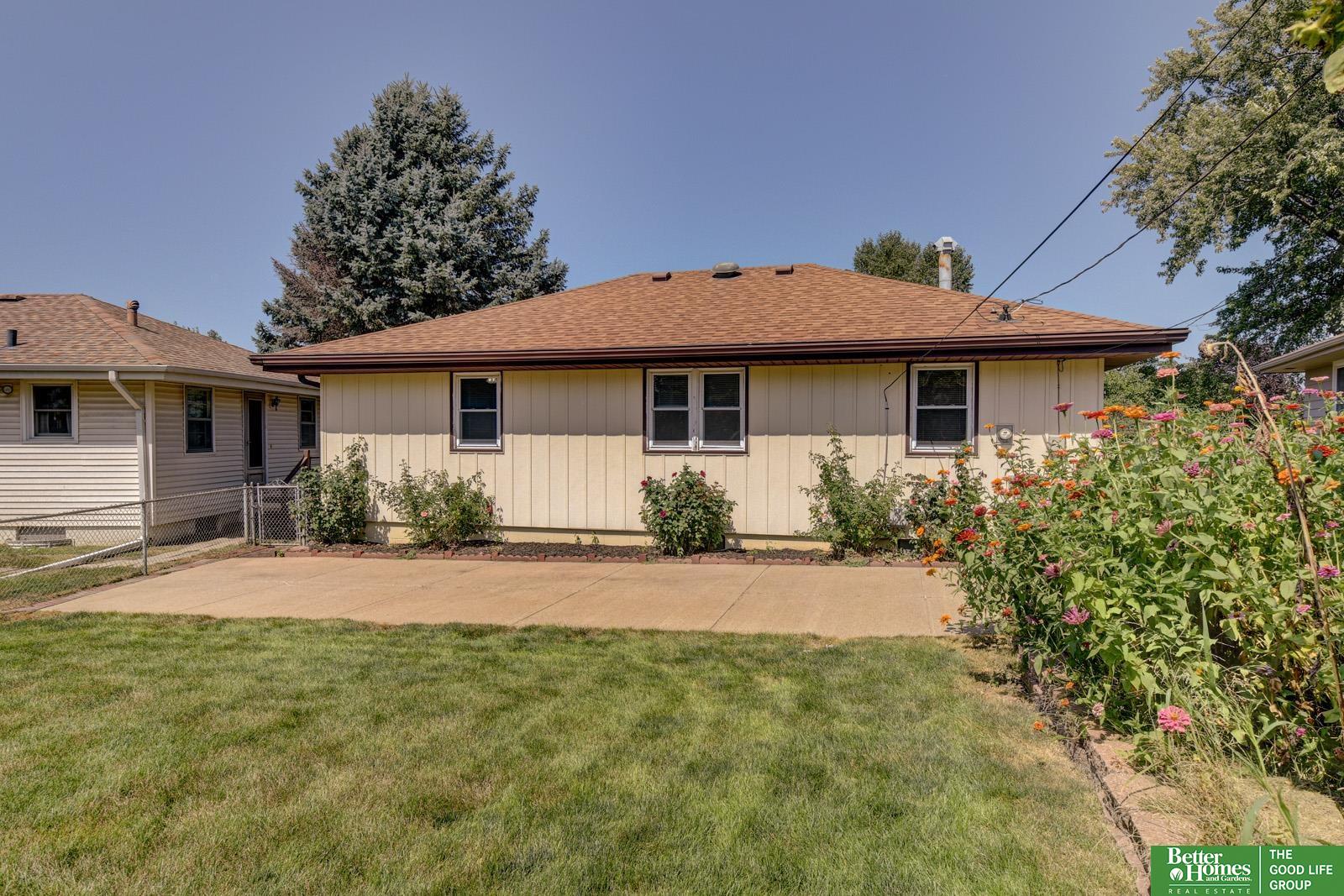 7517 Erskine Street