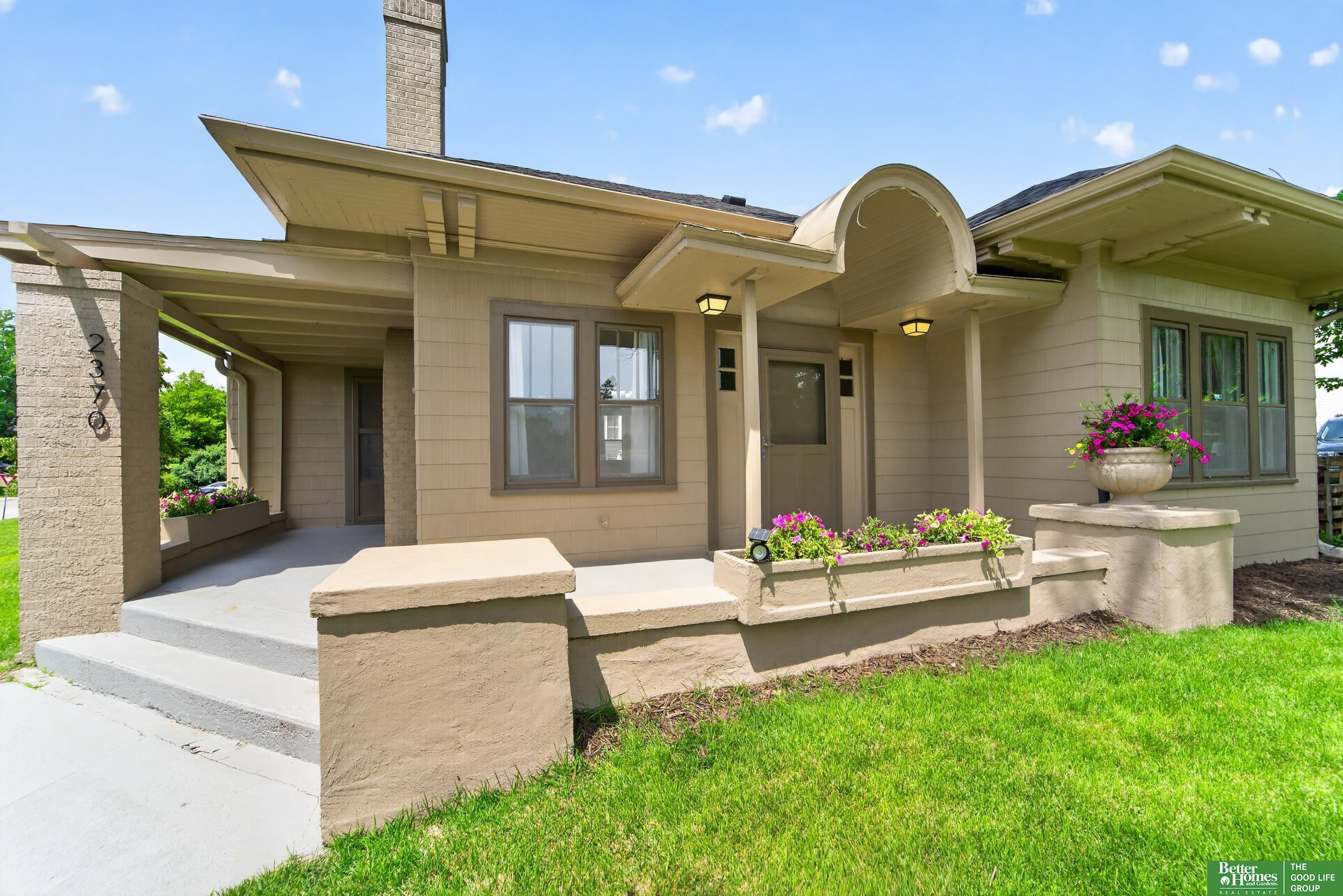 2370 Fontenelle Boulevard