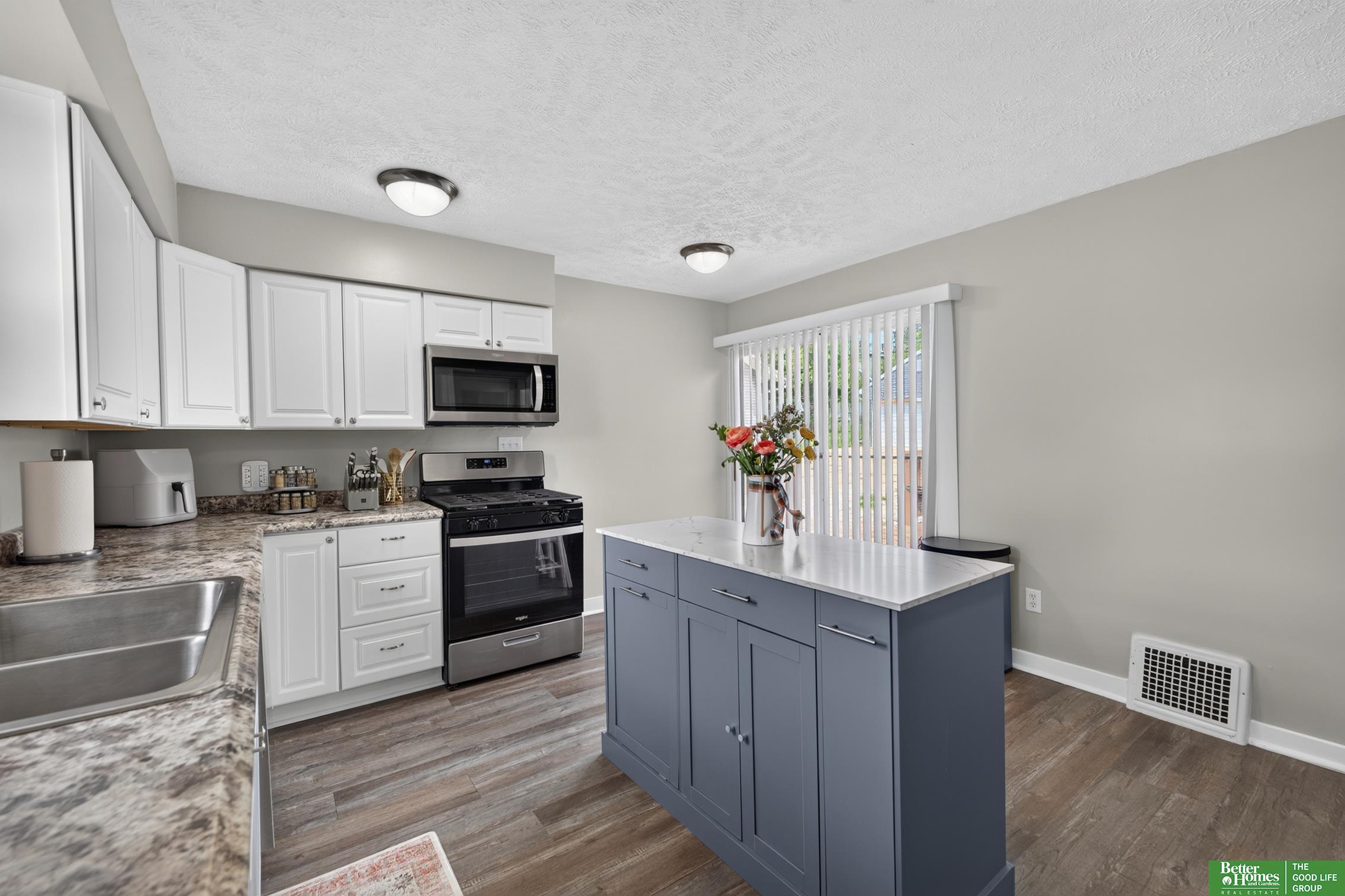 2370 Fontenelle Boulevard