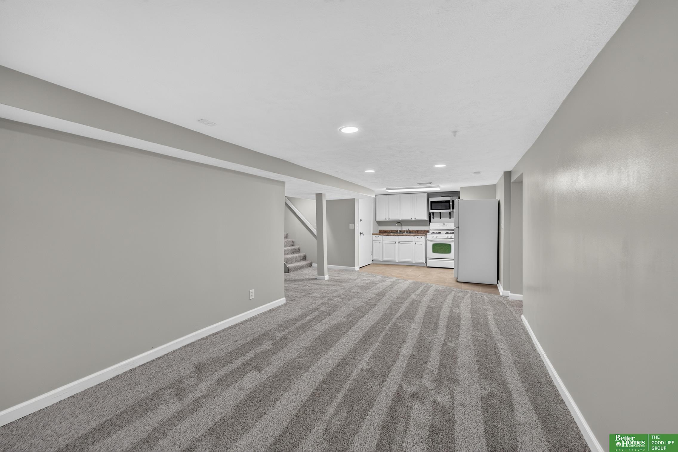 2370 Fontenelle Boulevard