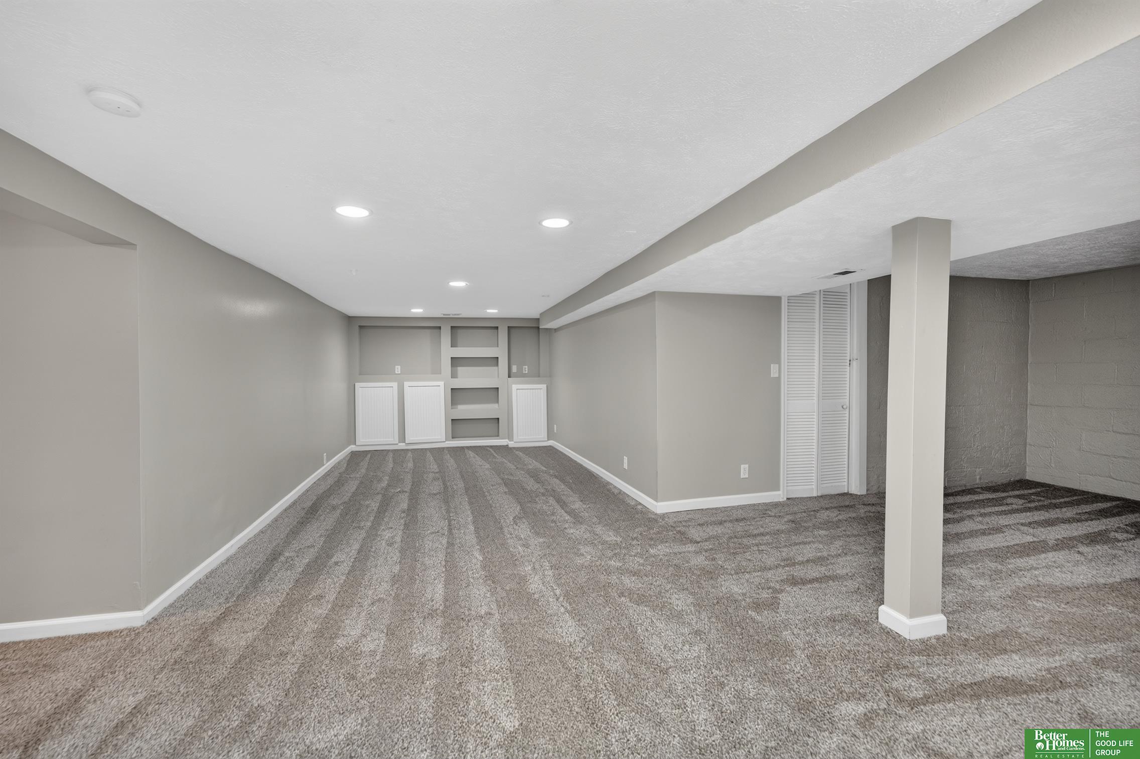 2370 Fontenelle Boulevard