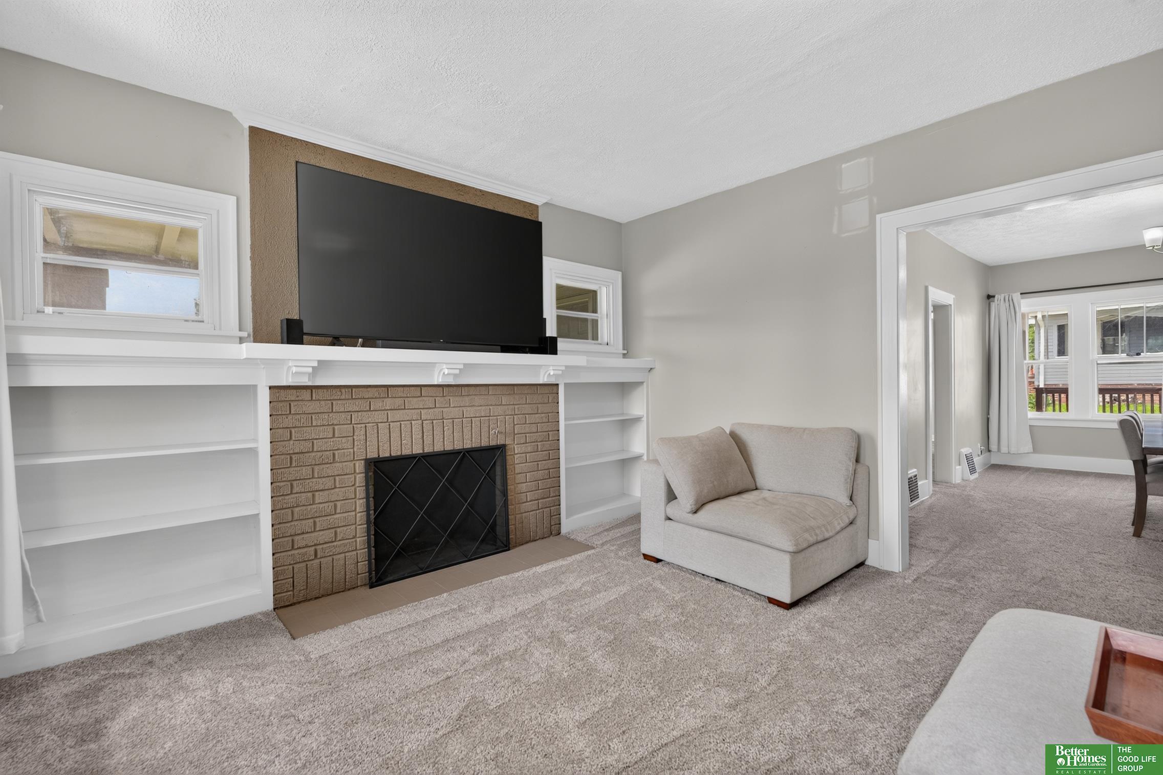 2370 Fontenelle Boulevard