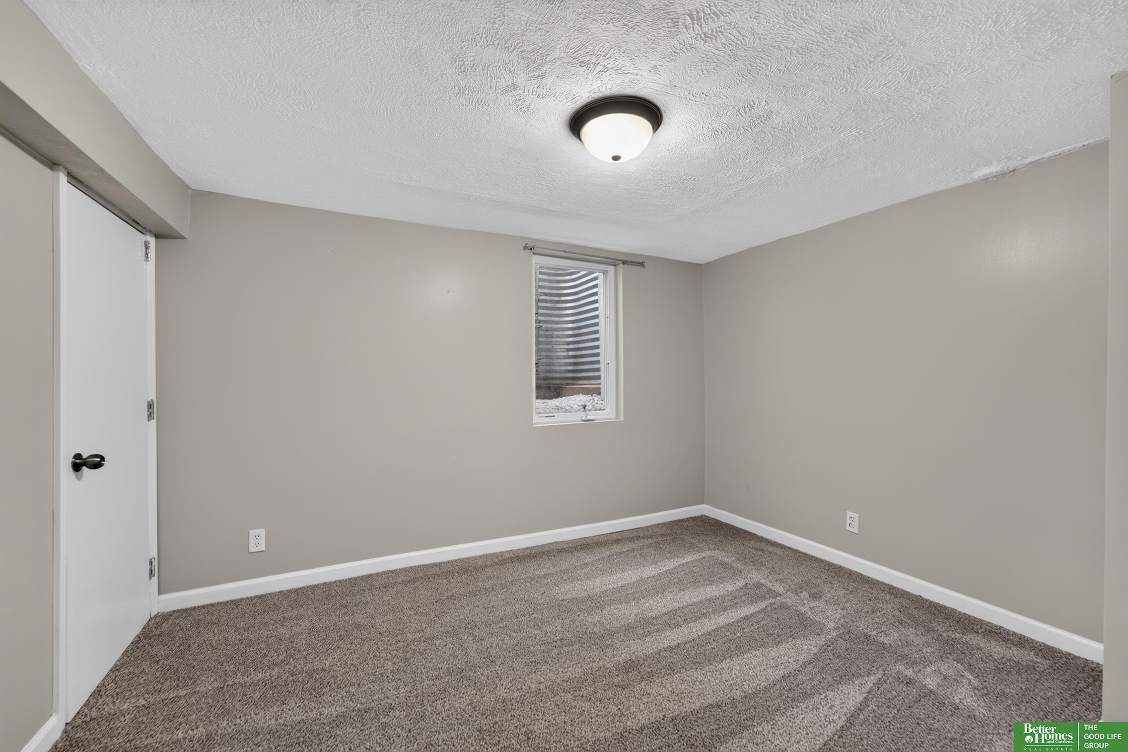 2370 Fontenelle Boulevard